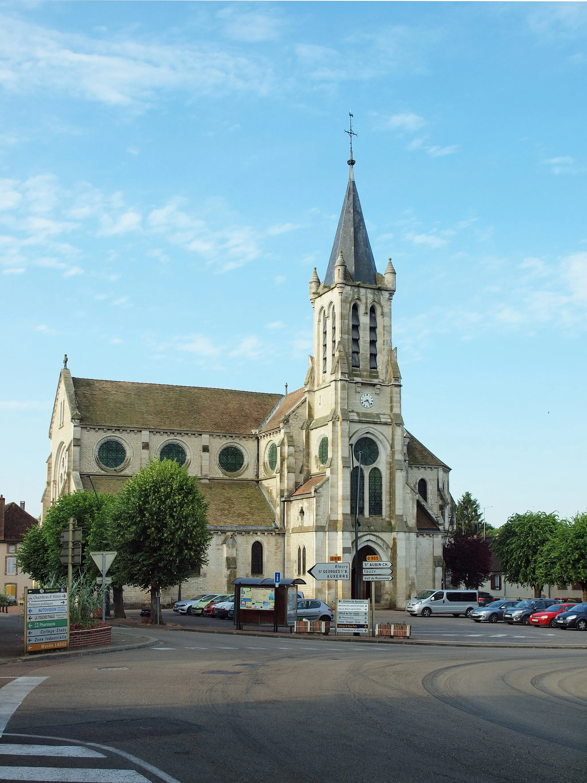 Photo showing: Église Saint-Martin d'Aillant-sur-Tholon (Yonne, France)