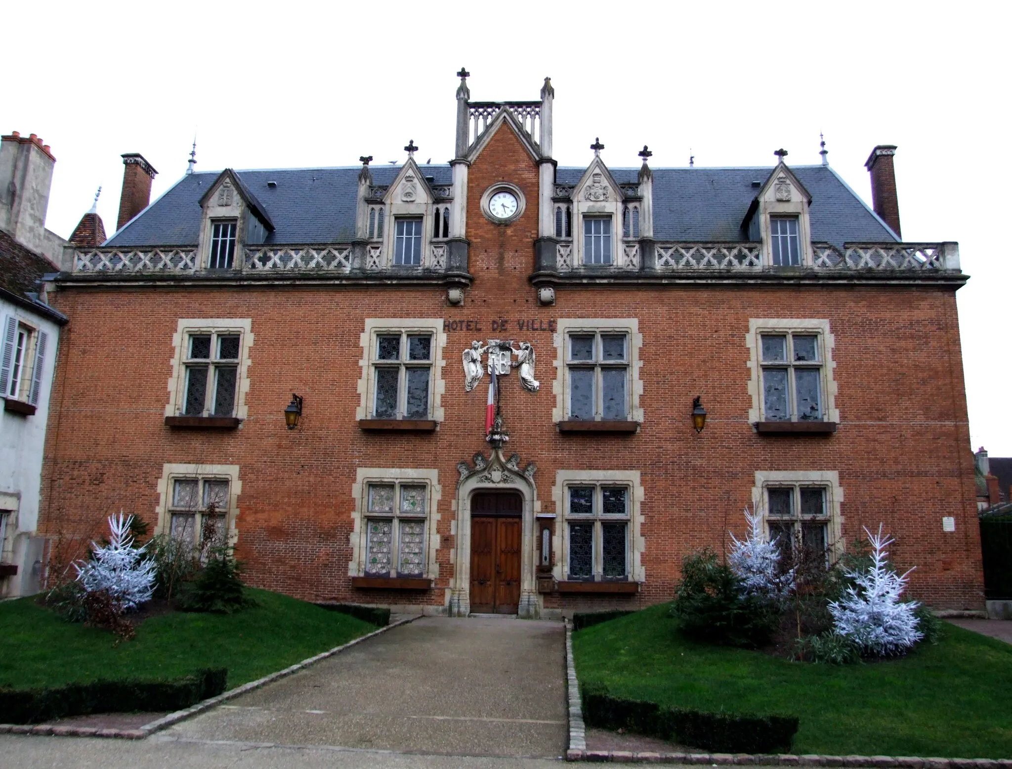 Photo showing: Town Hall, Auxonne,  Burgundy, FRANCE