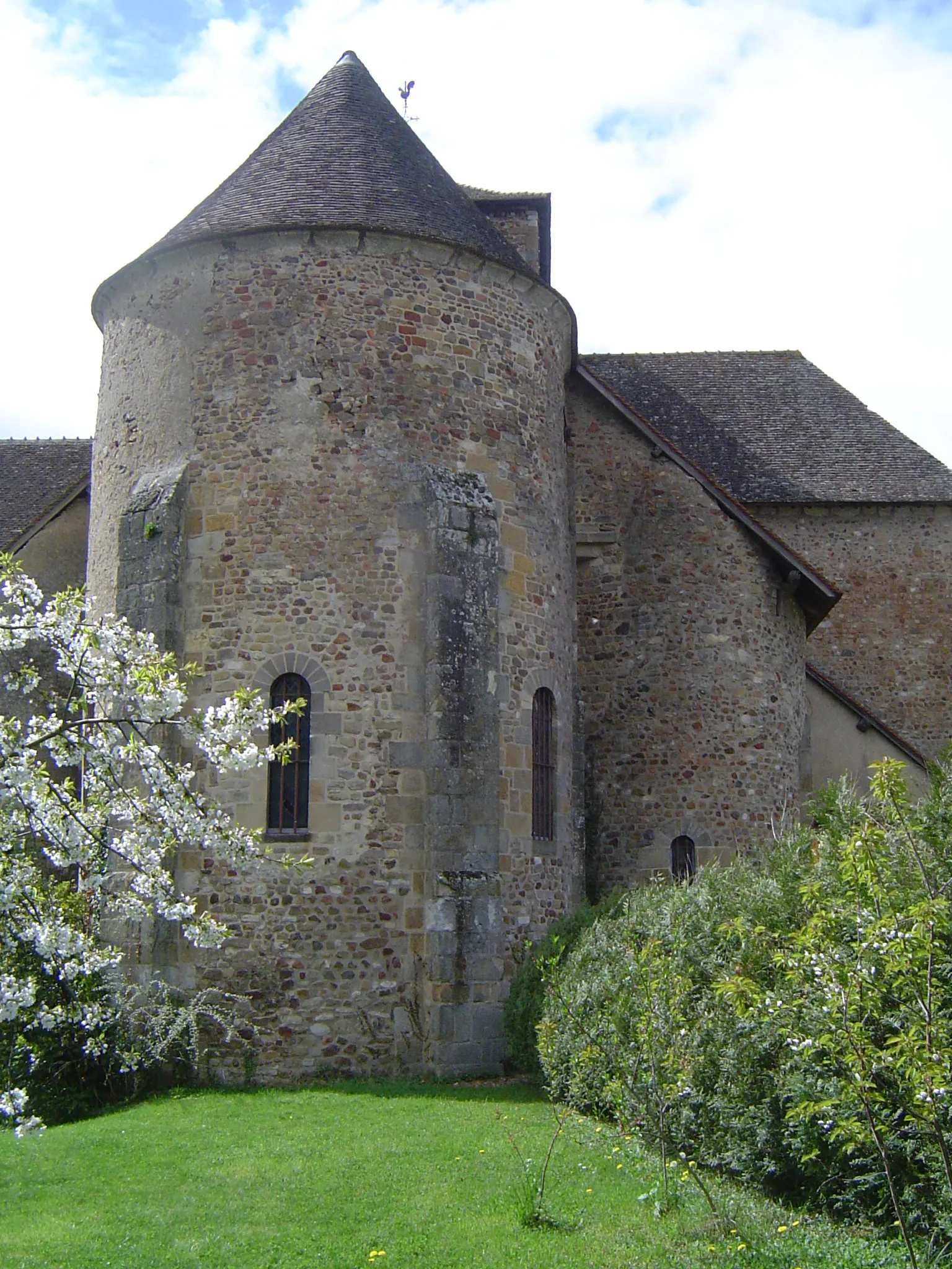 Photo showing: Bourbon-Lancy (église Saint-Nazaire 4)