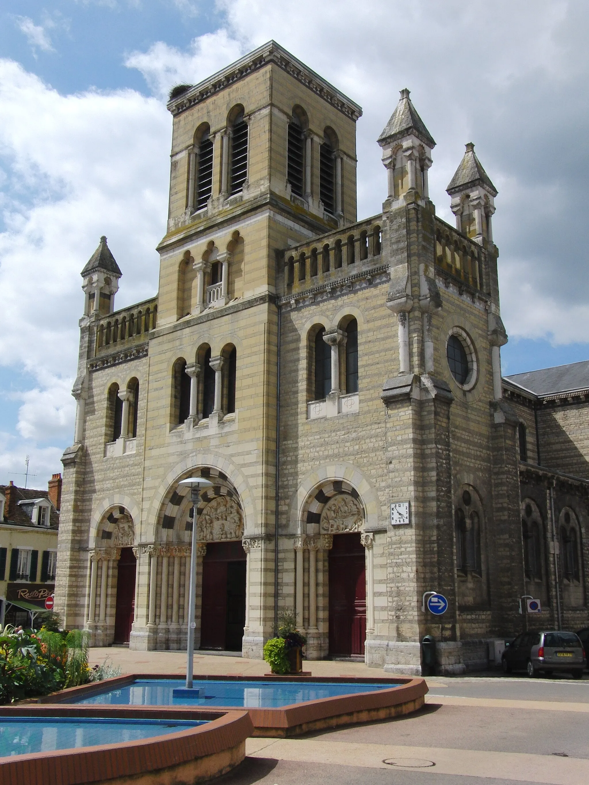 Photo showing: Notre-Dame de la Providence, Church of Digoin, Saône-et-Loire, France