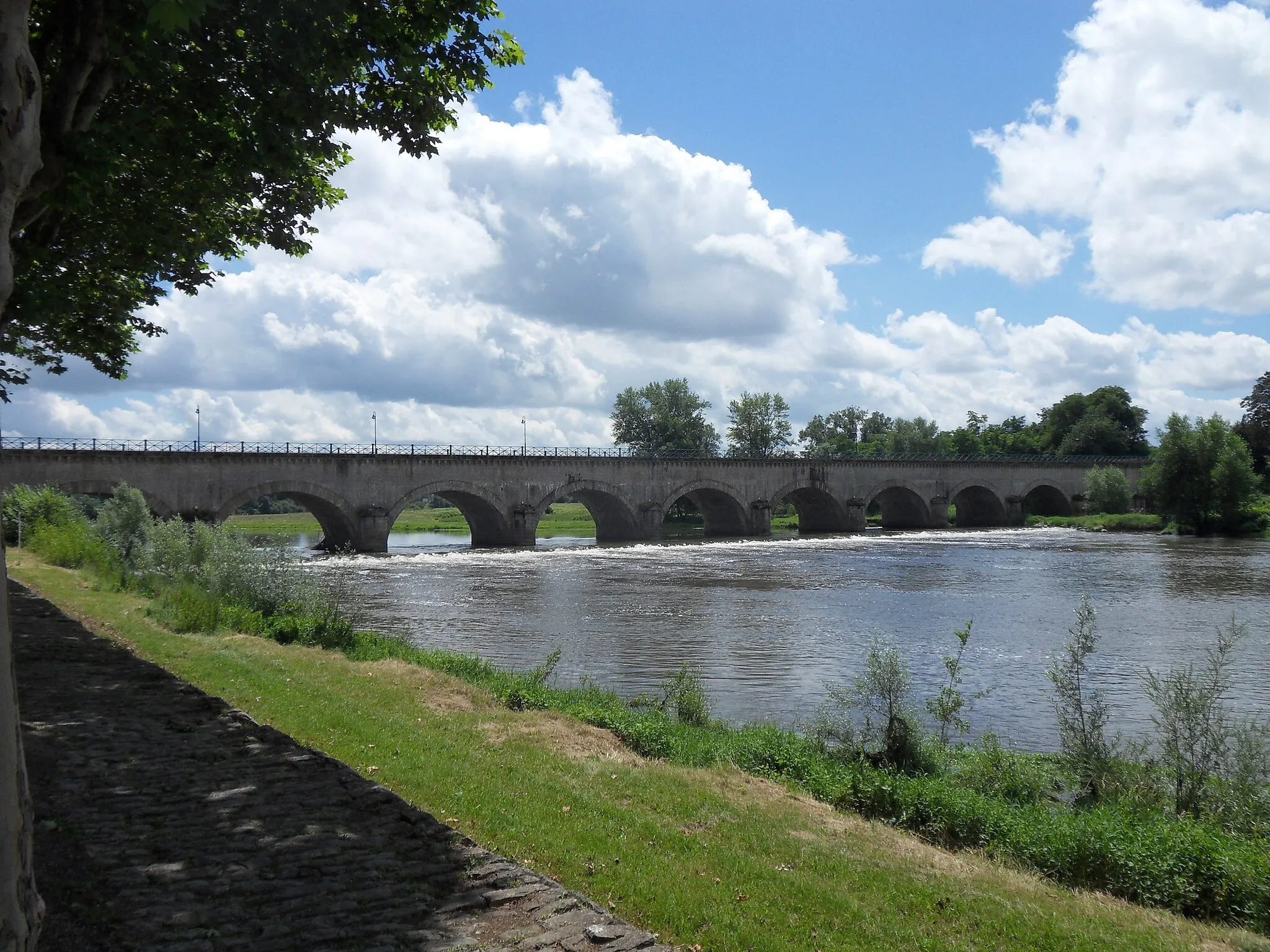 Photo showing: Pont-Canal de Digoin sur la Loire