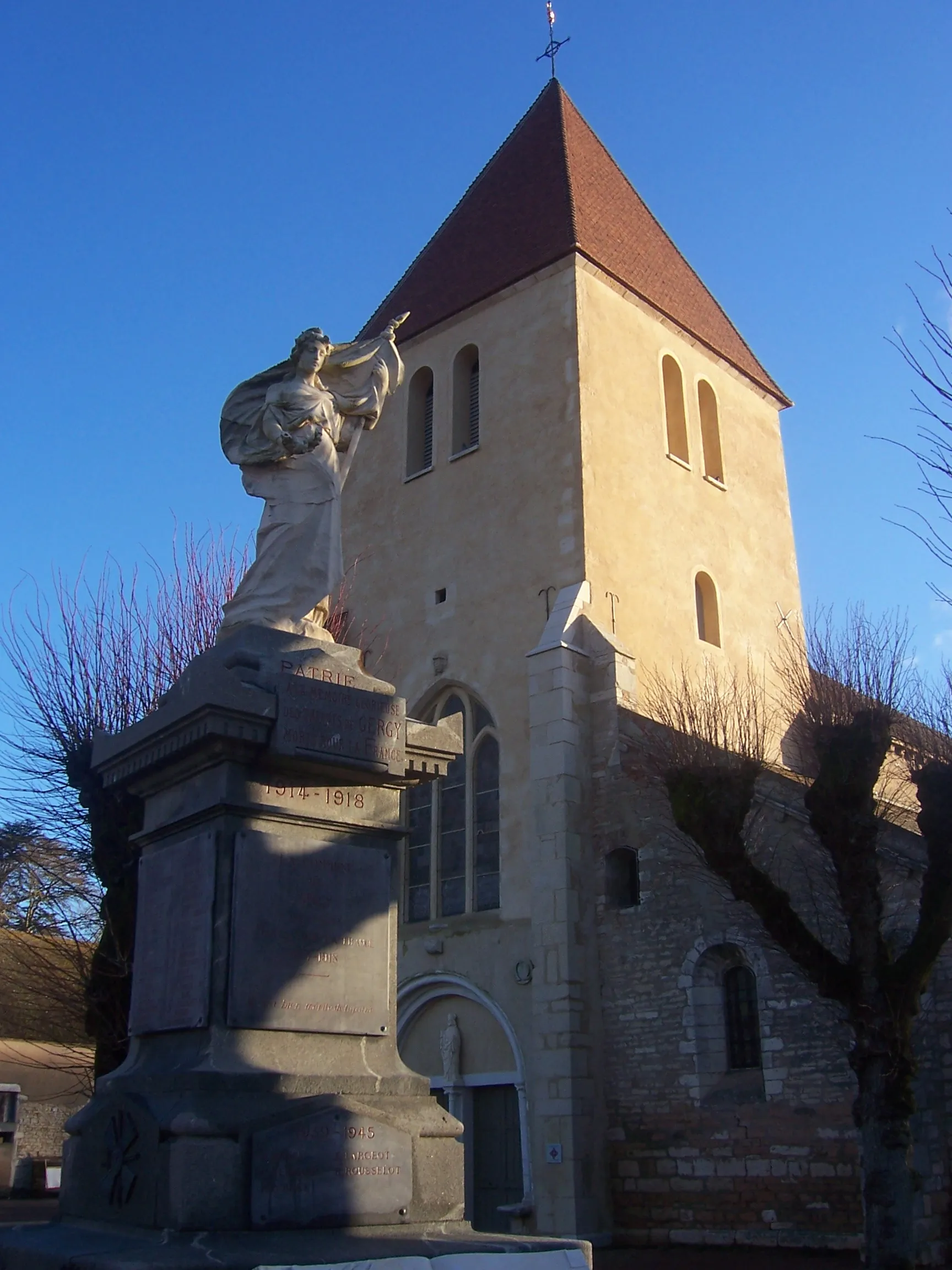 Photo showing: Gergy Eglise