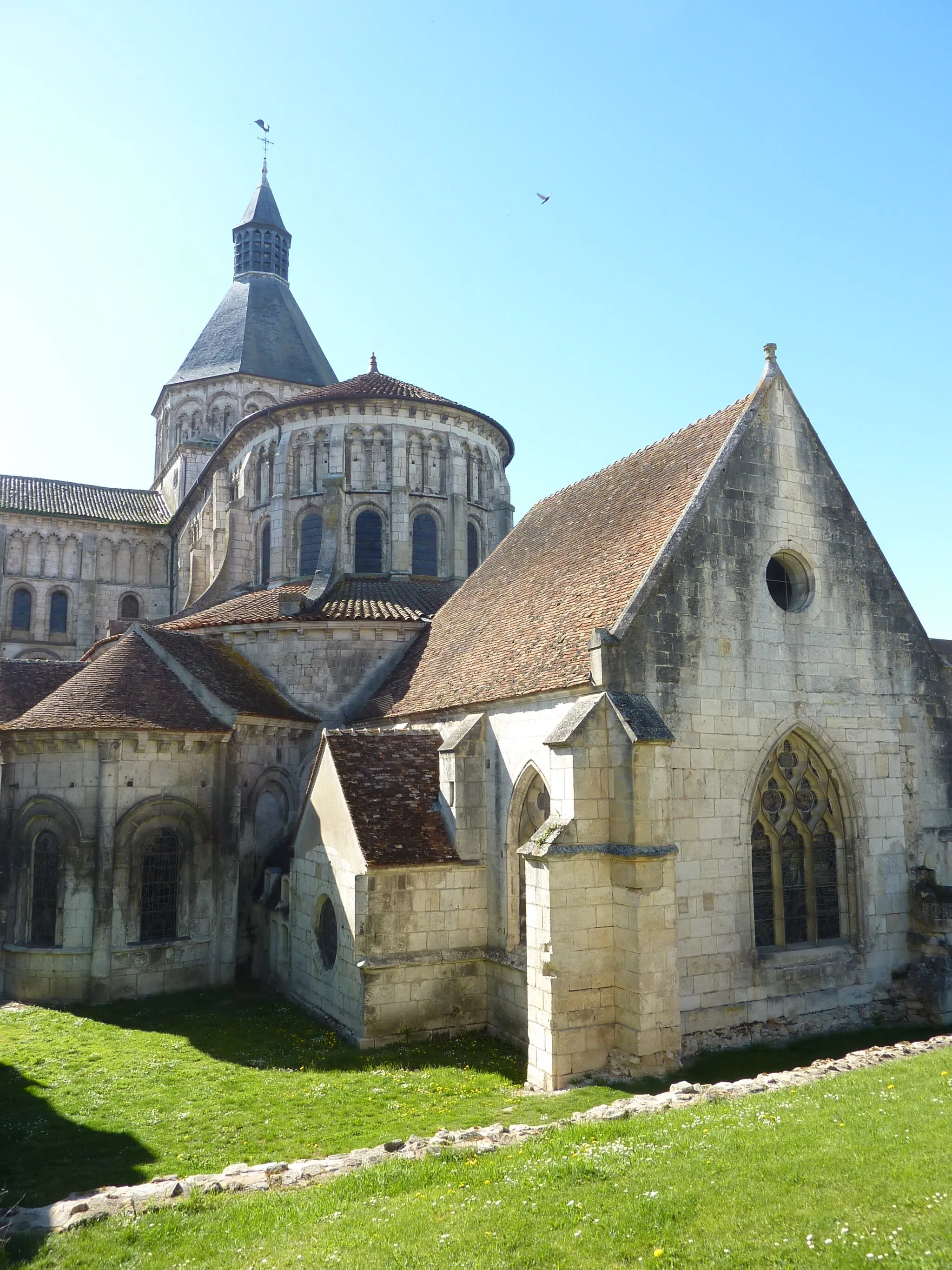 Photo showing: La Charité-sur-Loire : l'église prieurale Notre-Dame (style roman) : le chevet