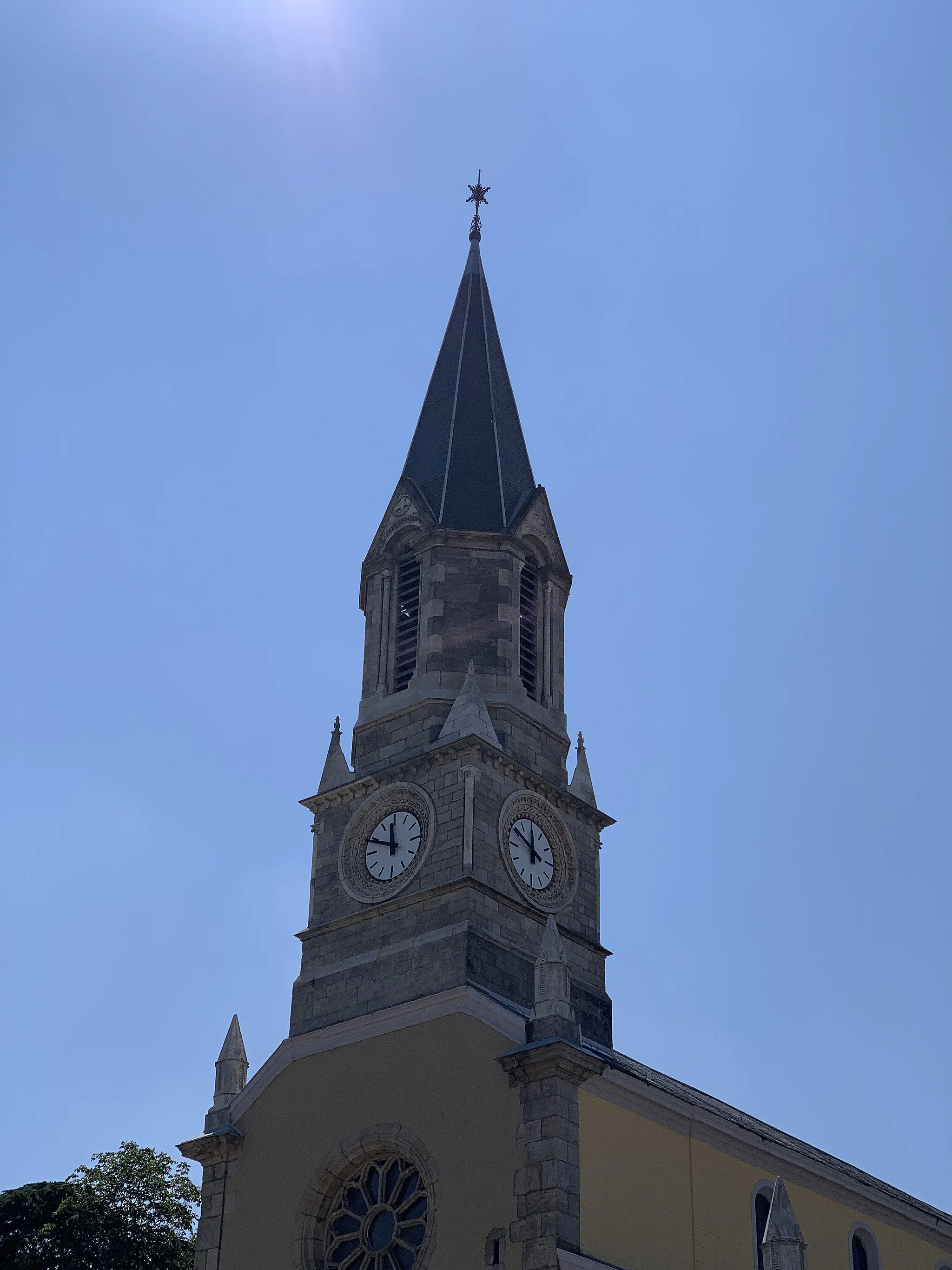 Photo showing: Église Saint-Laurent du Creusot.