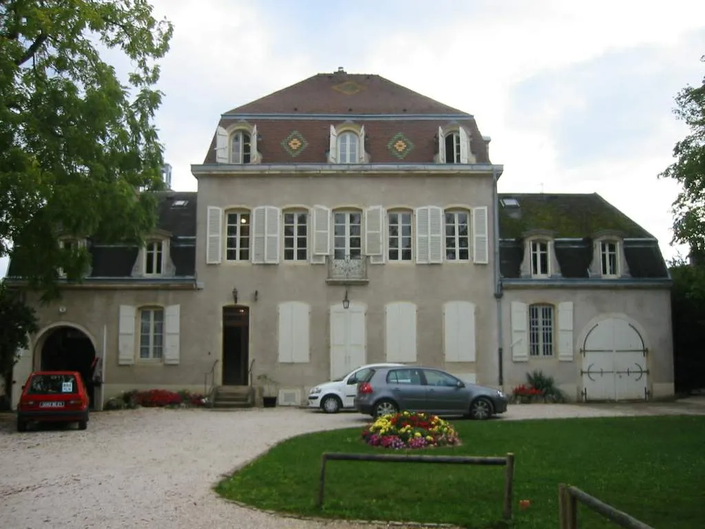 Photo showing: Maison des societés de Marsannay la Cote