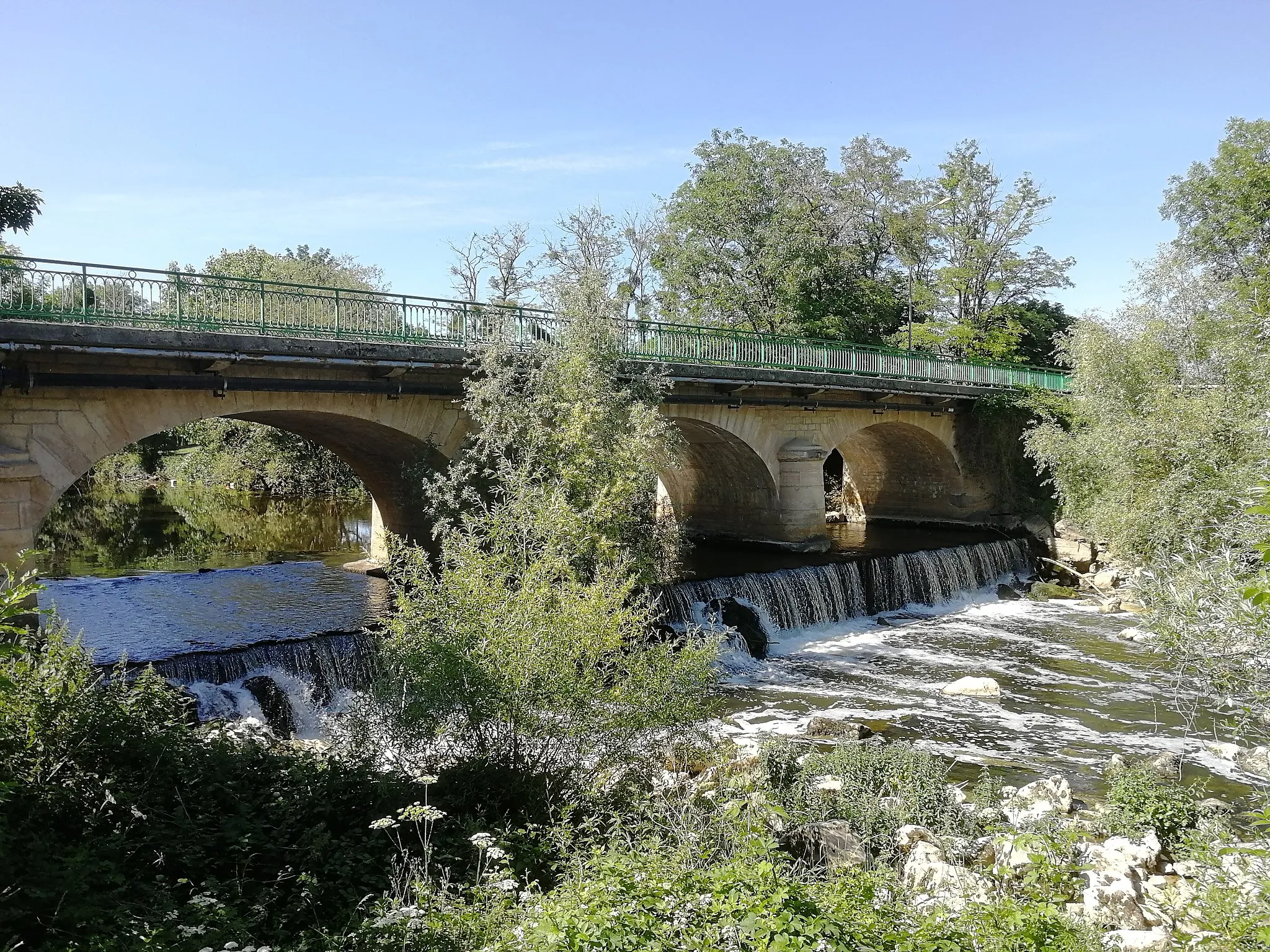 Photo showing: L'Ouche à Neuilly-lès-Dijon, Côte-d'Or, Bourgogne, France