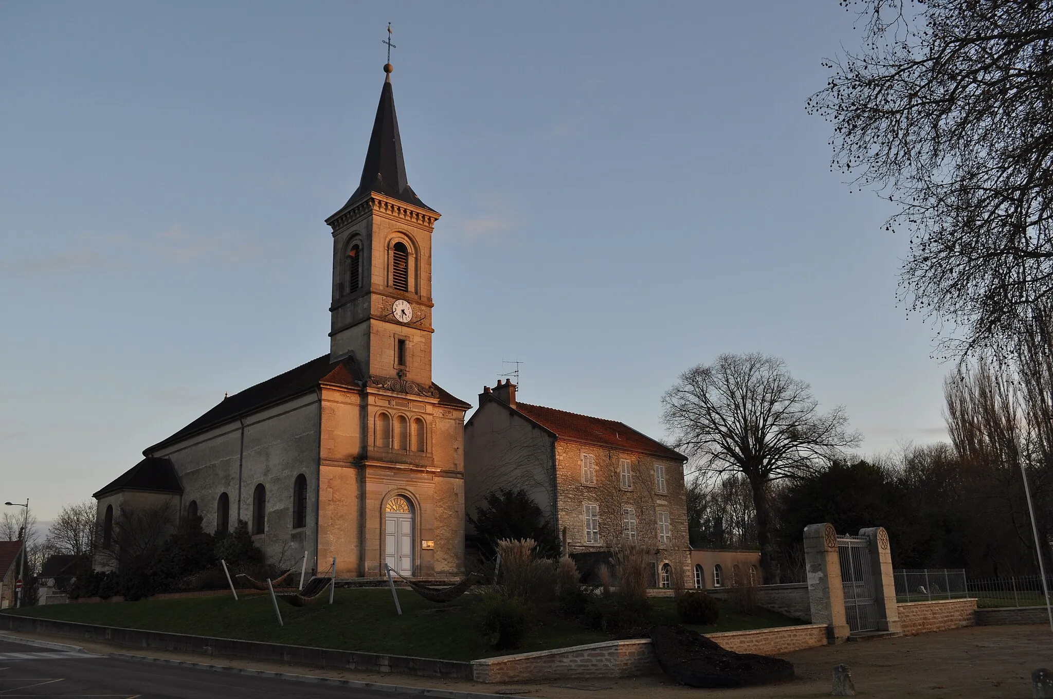 Photo showing: Church of Quetigny, Côte-d'Or