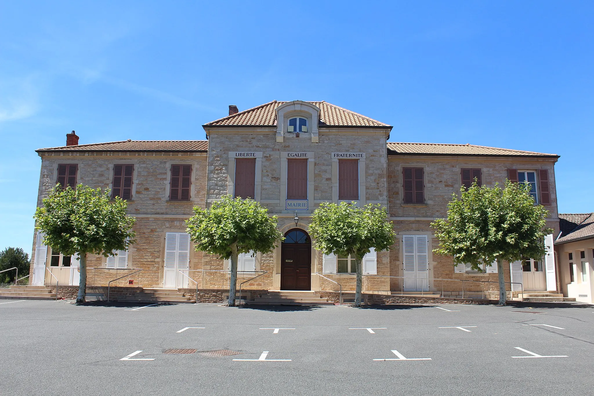 Photo showing: Mairie de Romanèche-Thorins.