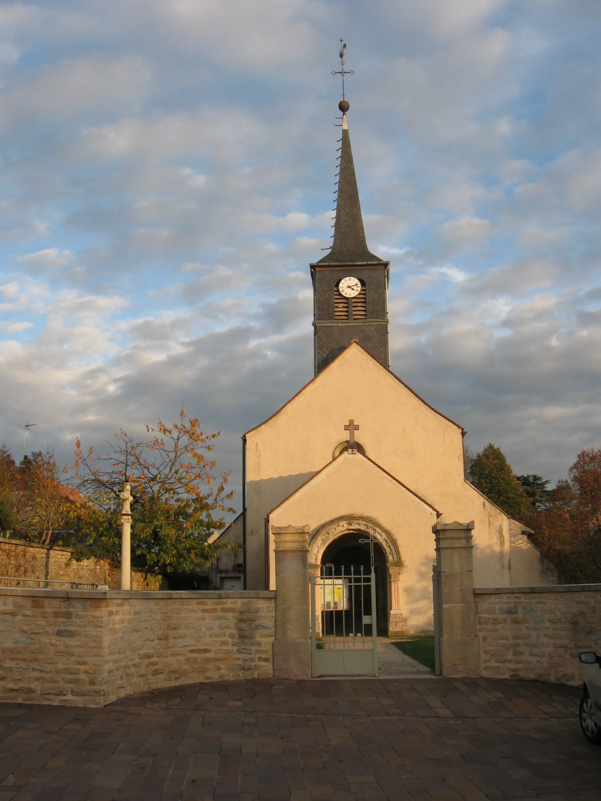 Photo showing: Eglise Saint Apollinaire
