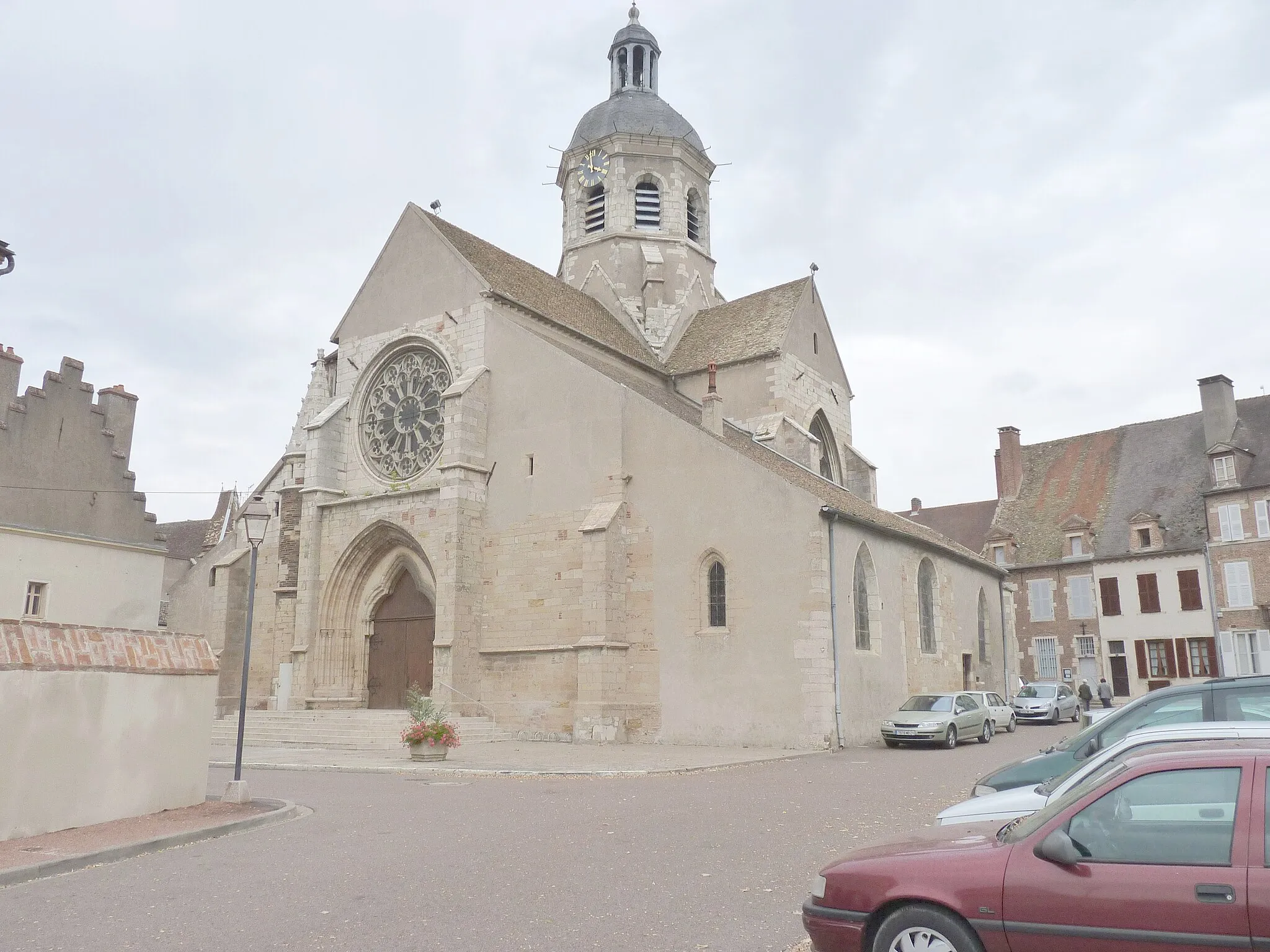 Photo showing: Church of Seurre (Côte d'Or, Burgundy, France)