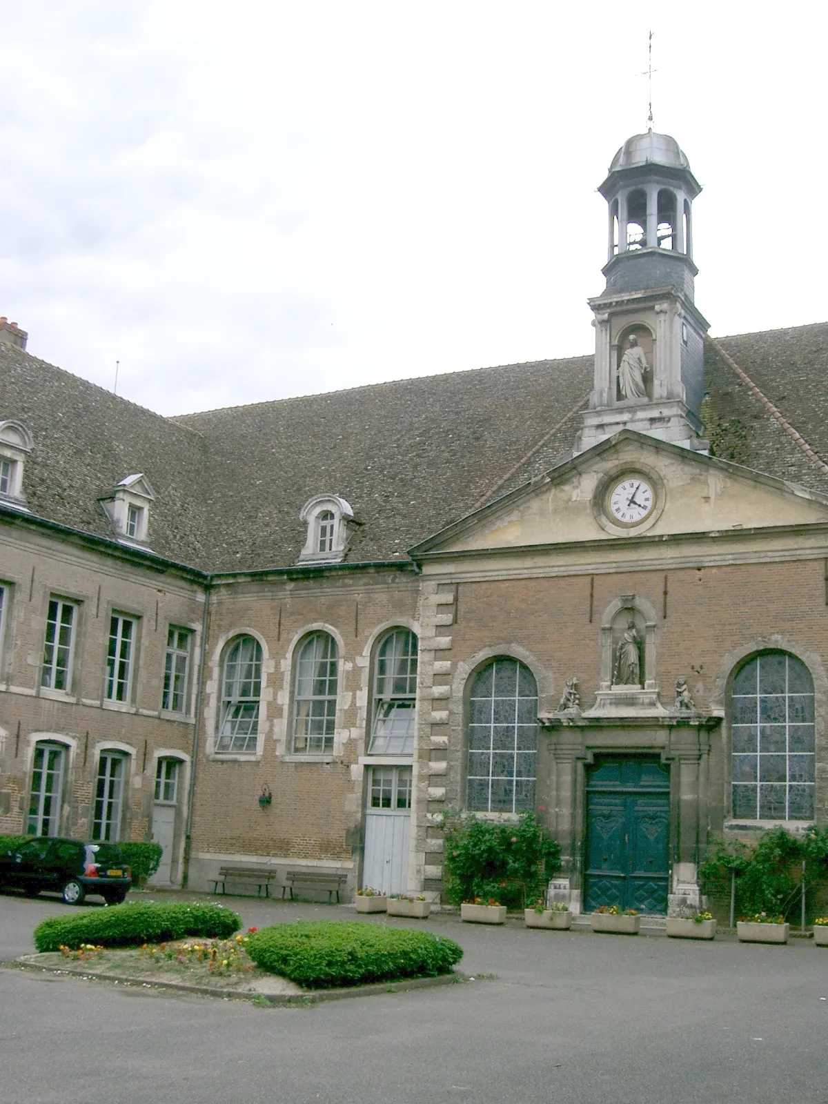 Photo showing: Hospices de Seurre : façade du 17e siècle - France (21 - Bourgogne)

sel made PRA