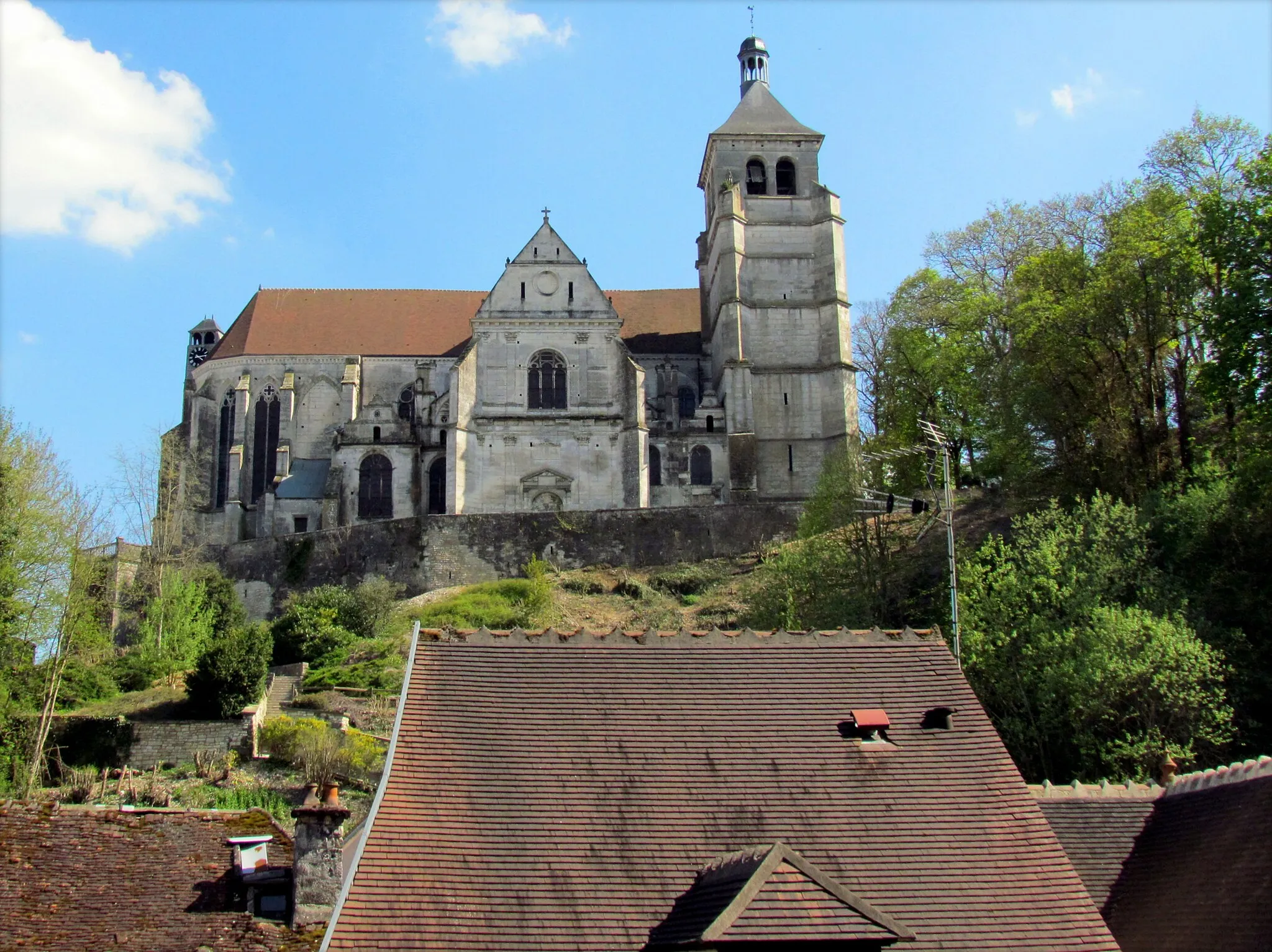 Photo showing: Eglise Saint-Pierre # Tonnerre (89).