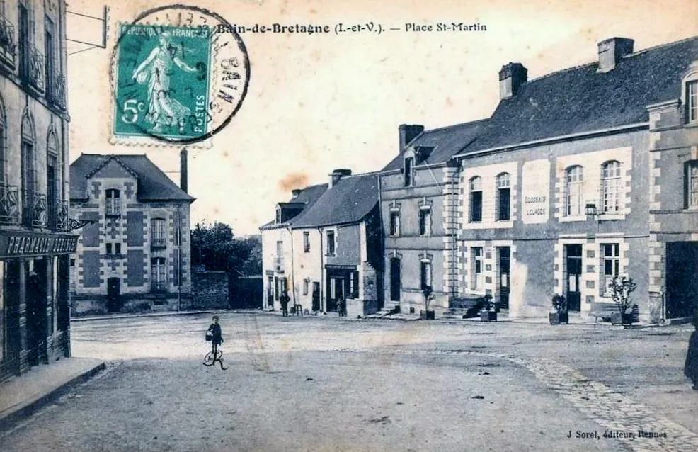 Photo showing: Bain-de-Bretagne : la Place Saint-Martin au début du XXe siècle (carte postale).