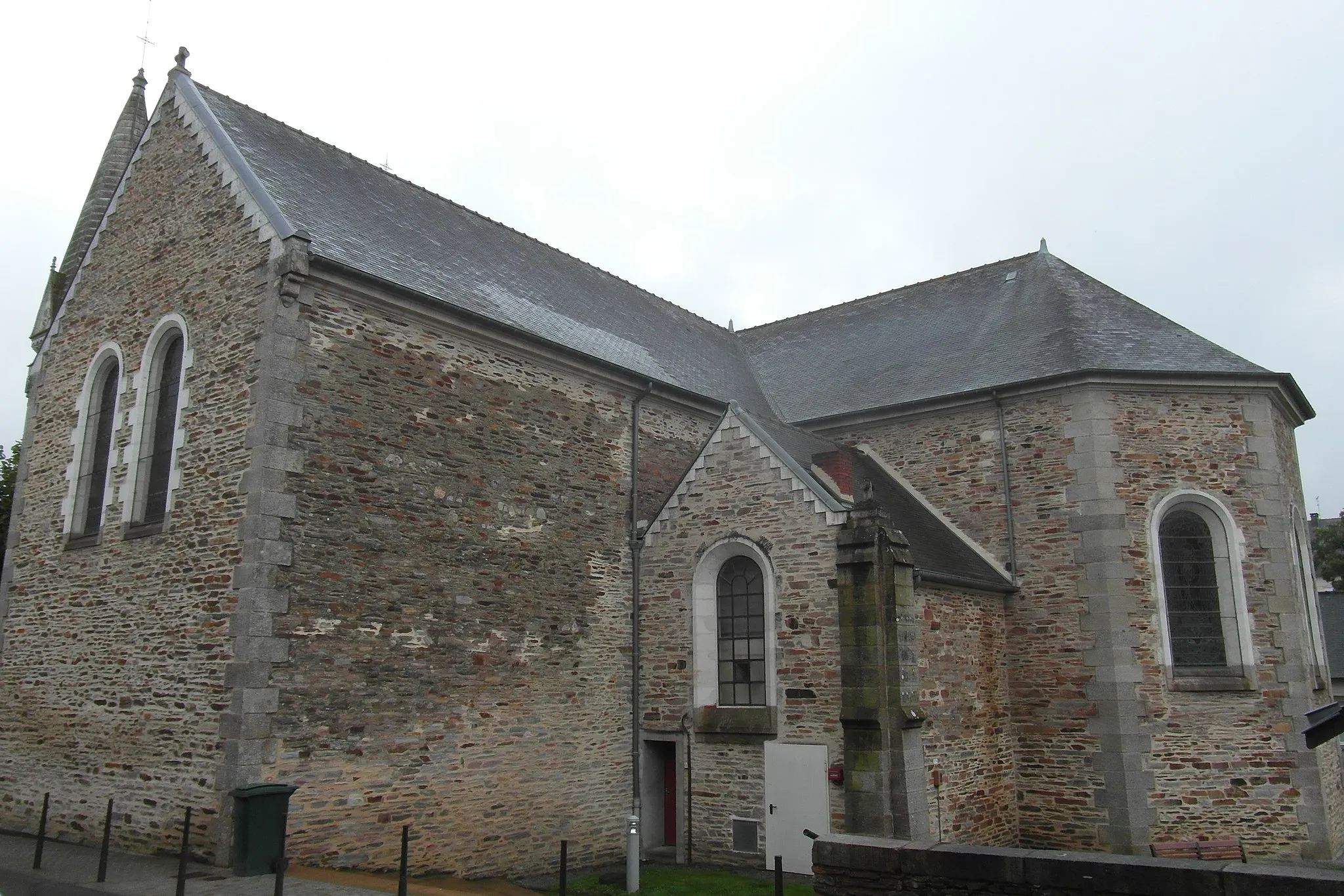 Photo showing: Église Saint-Martin à Bain-de-Bretagne.