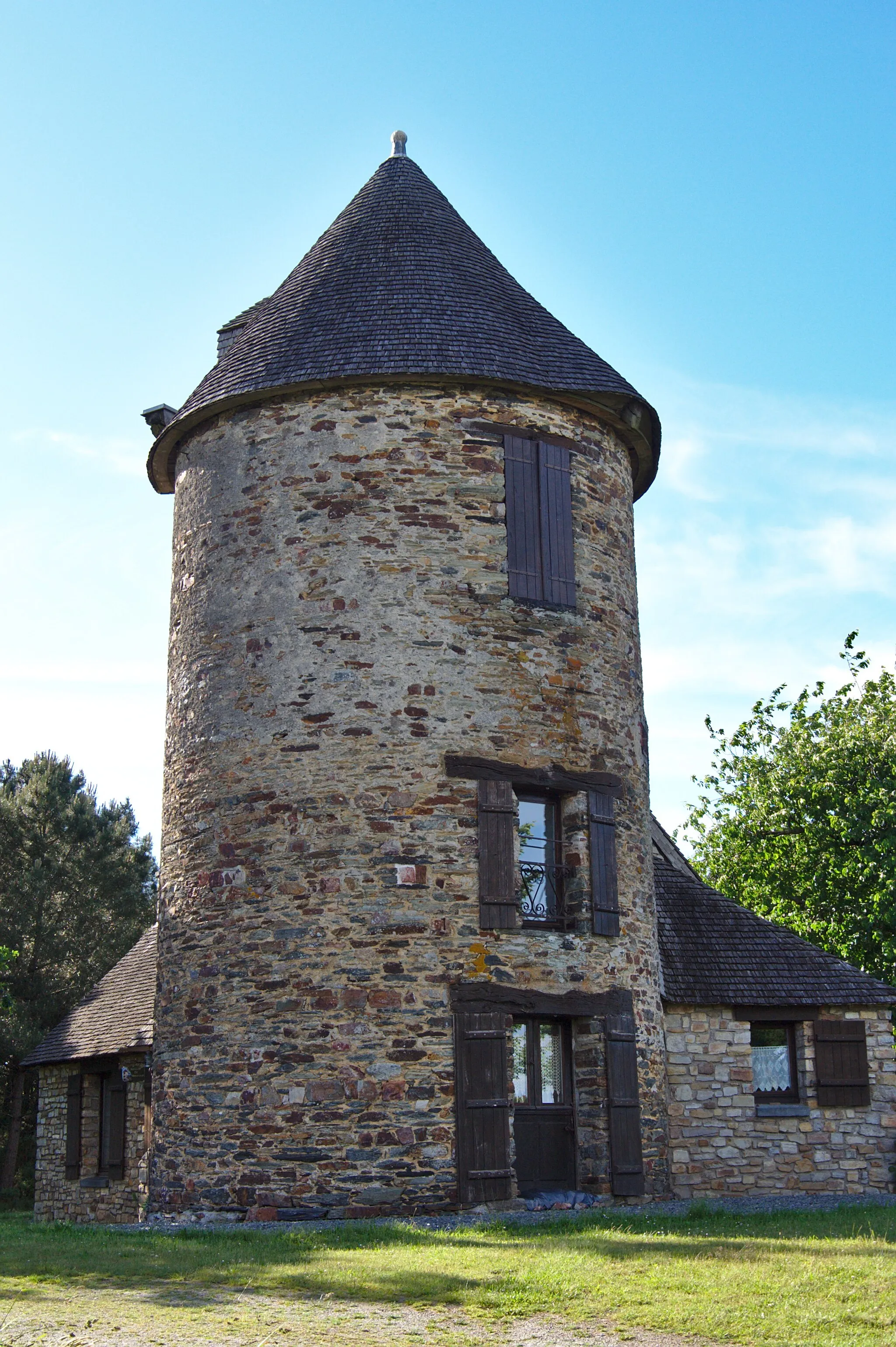 Photo showing: Le moulin de Pomméniac à Bain-de-Bretagne.