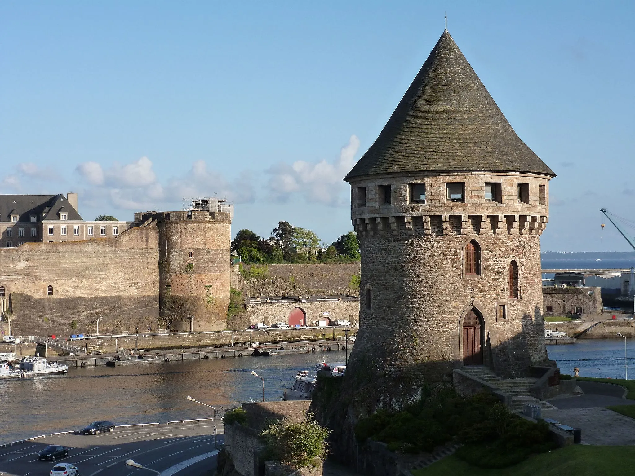 Photo showing: Le château de Brest vu depuis le pont de Recouvrance.