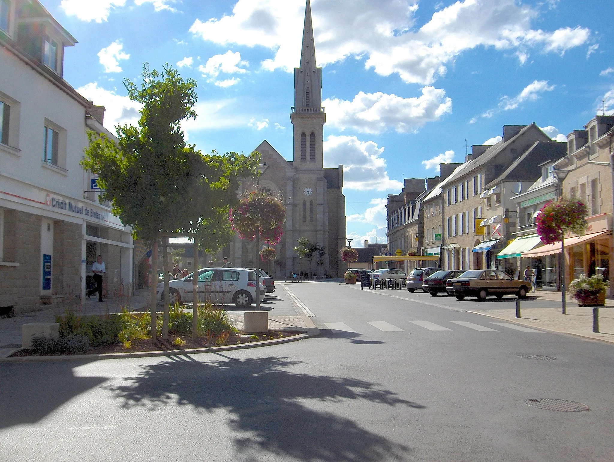 Photo showing: Broons's town place.