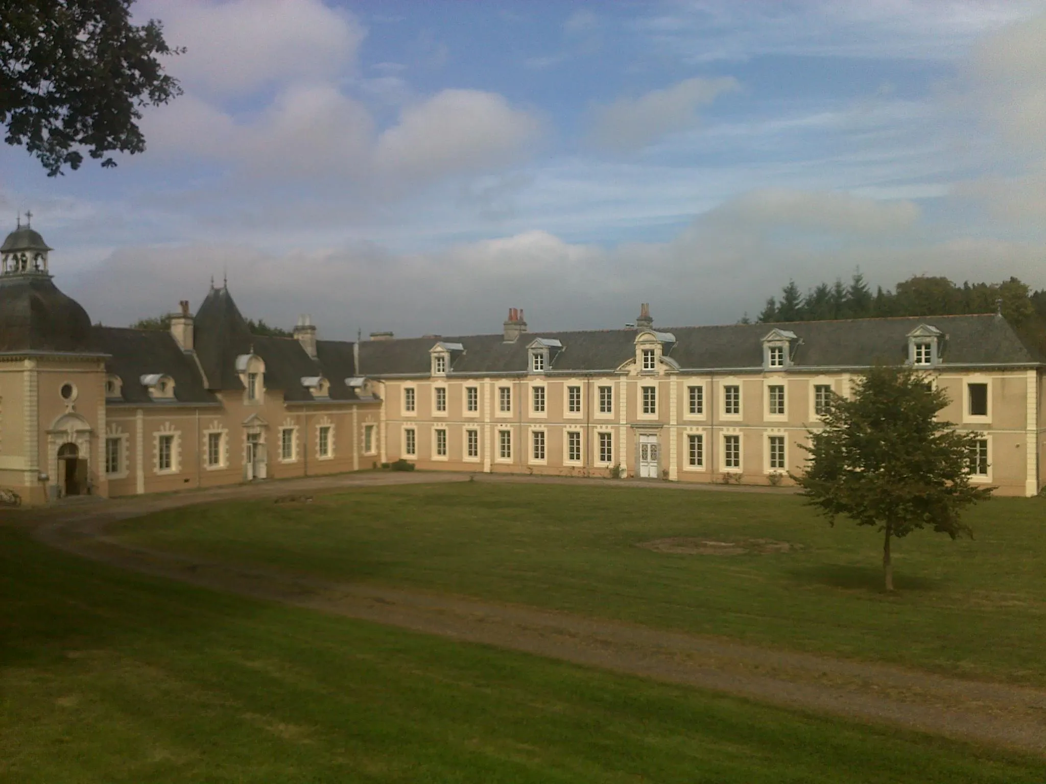 Photo showing: Vue d'ensemble du Château de la Chasse, à Iffendic (35)