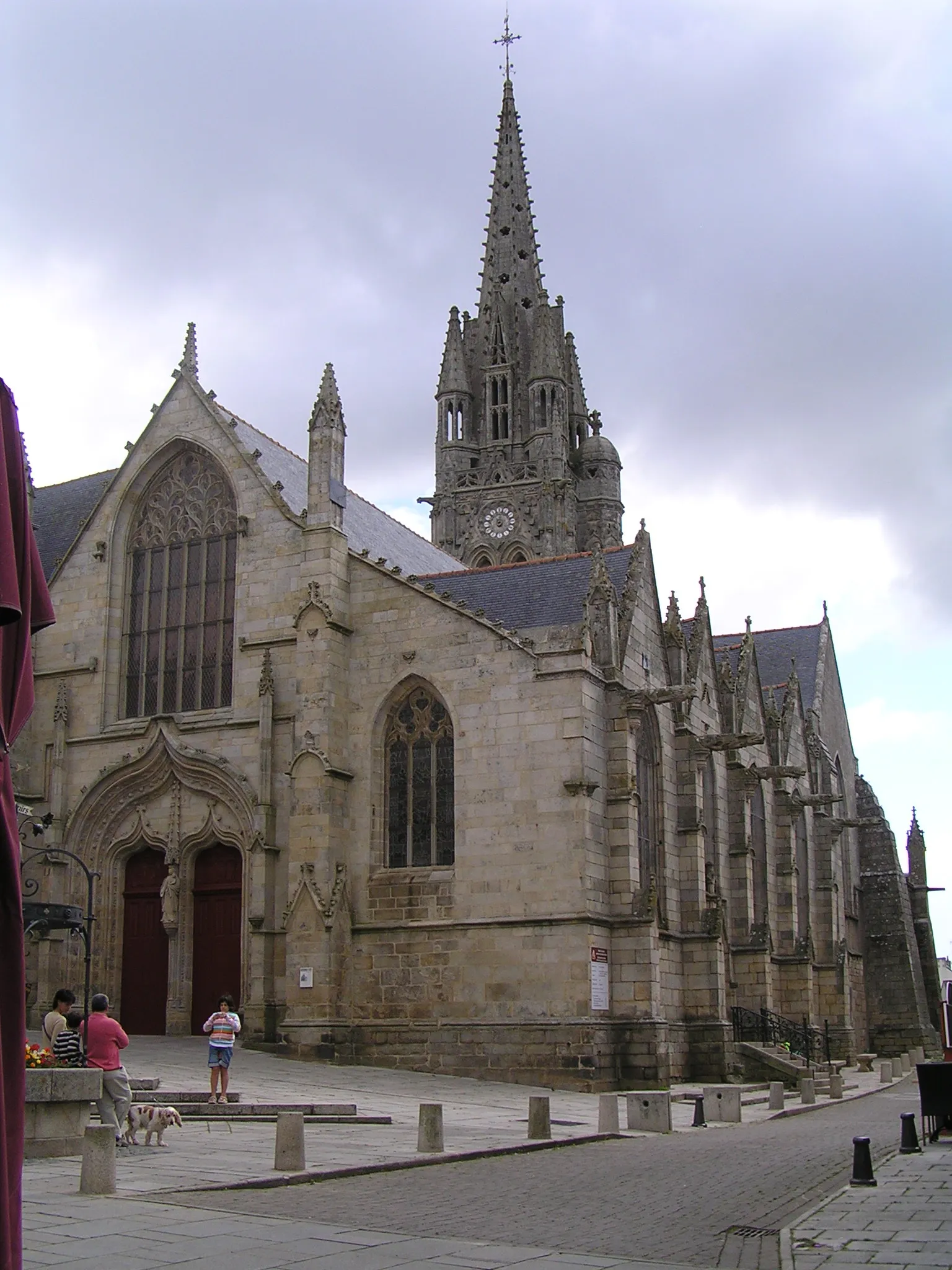 Photo showing: église de Josselin