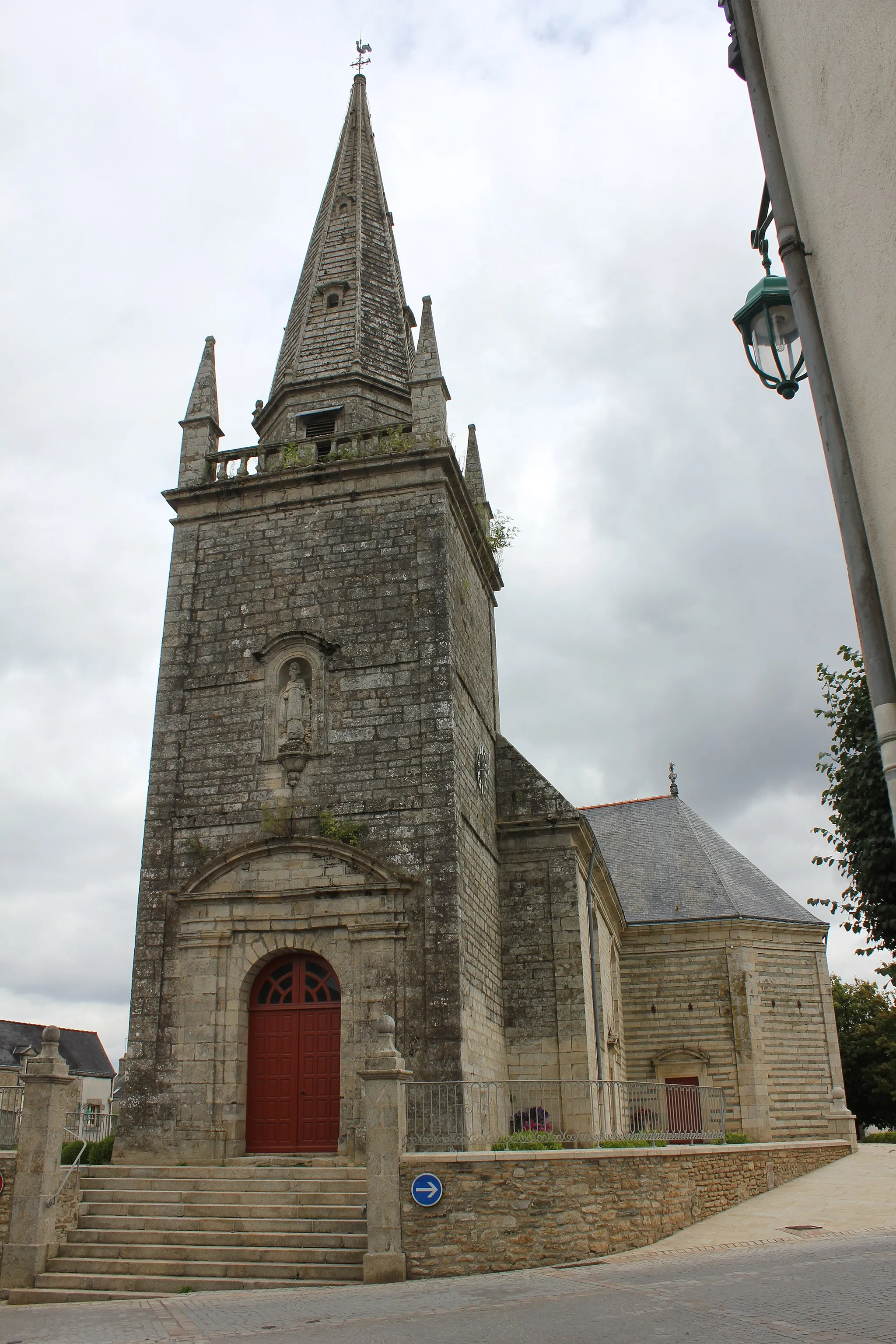 Photo showing: Église Saint-Cyr