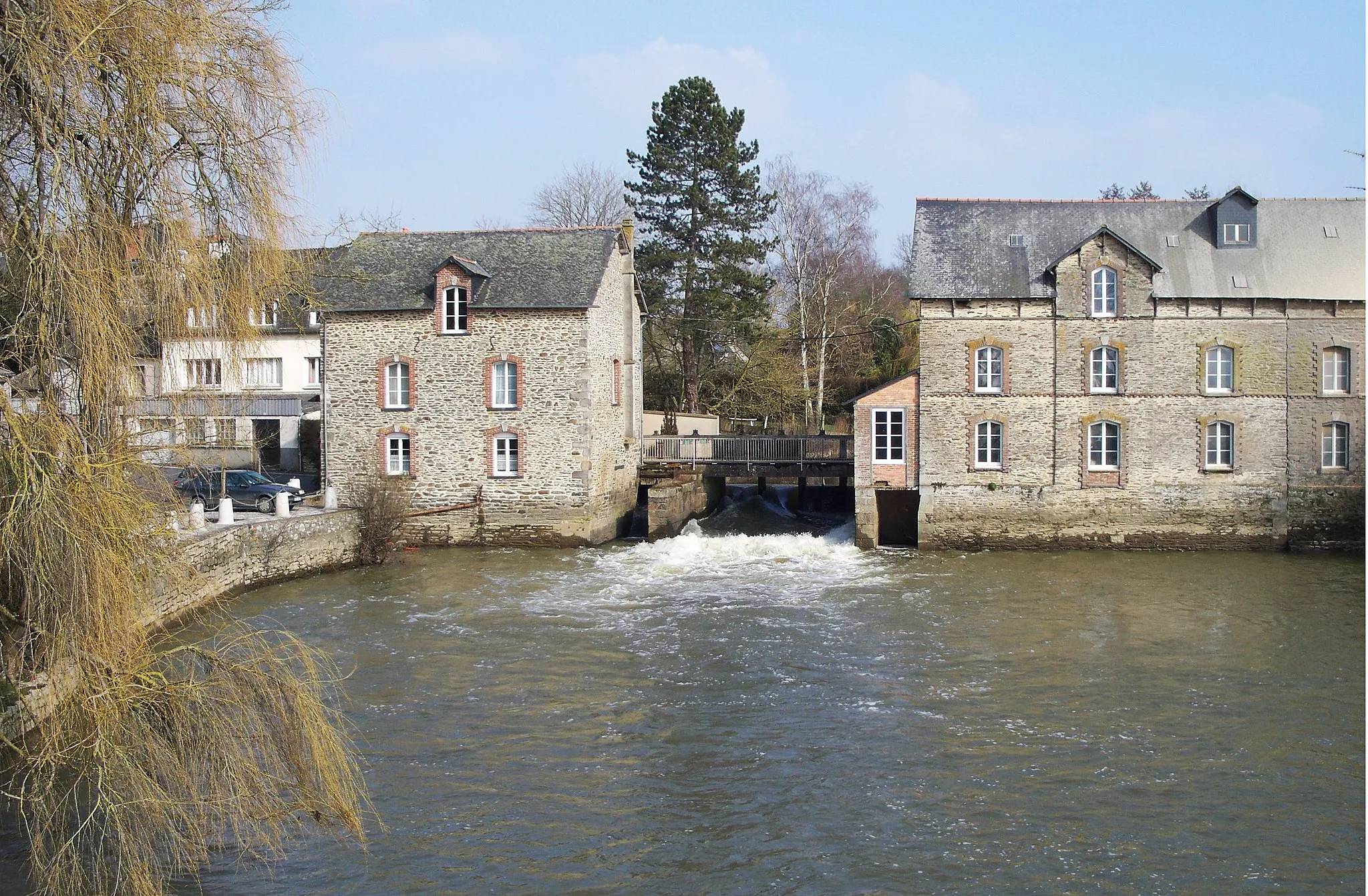 Photo showing: This building is indexed in the base Mérimée, a database of architectural heritage maintained by the French Ministry of Culture, under the reference IA35028197 .