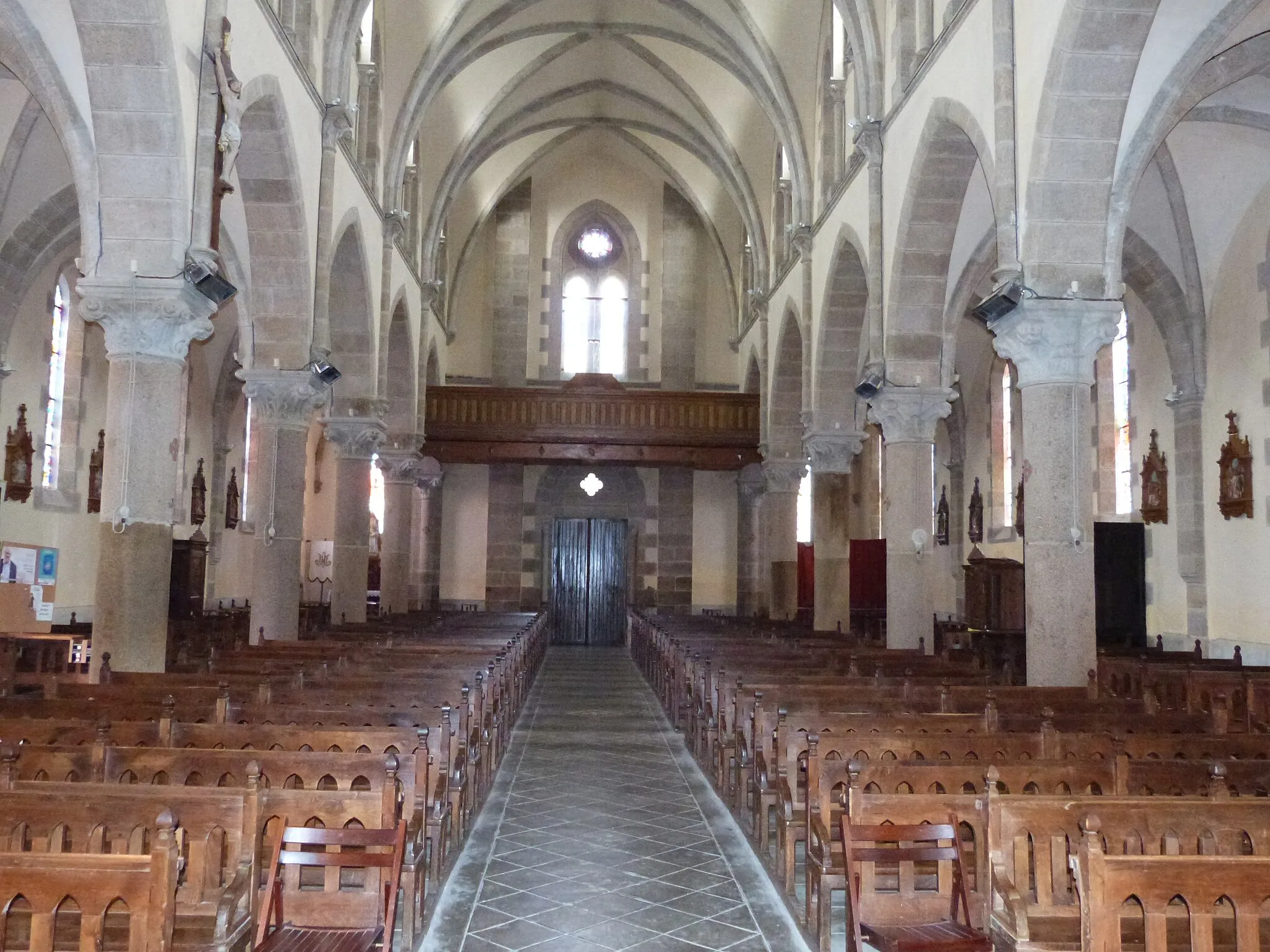 Photo showing: Nef de l'église Saint-Pierre-et-Saint-Paul de Planguenoual (Côtes-d'Armor)