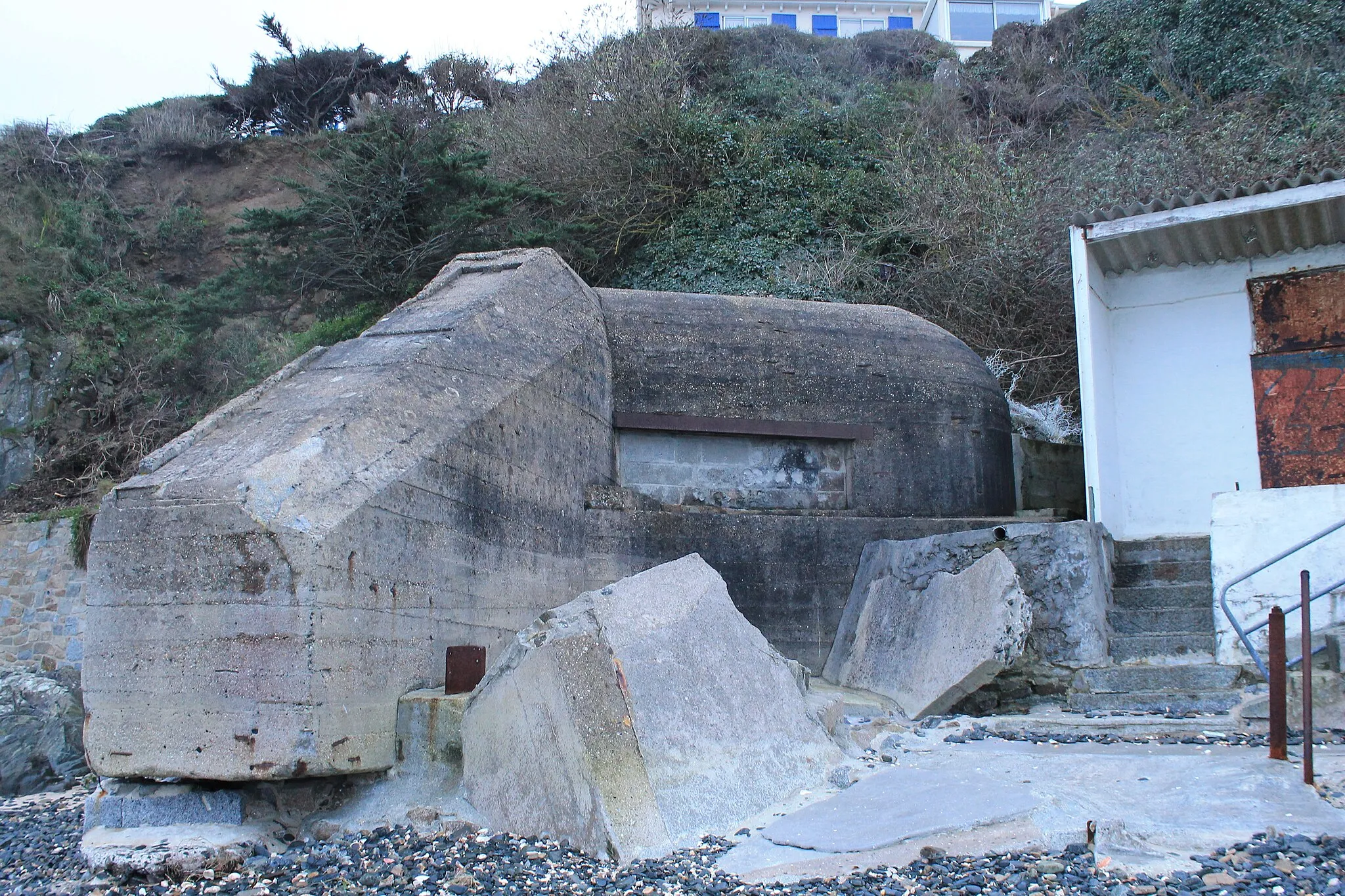 Photo showing: Plérin - Pointe de Châtel Renault - Wn Po 07 (Bunker type R 667)
