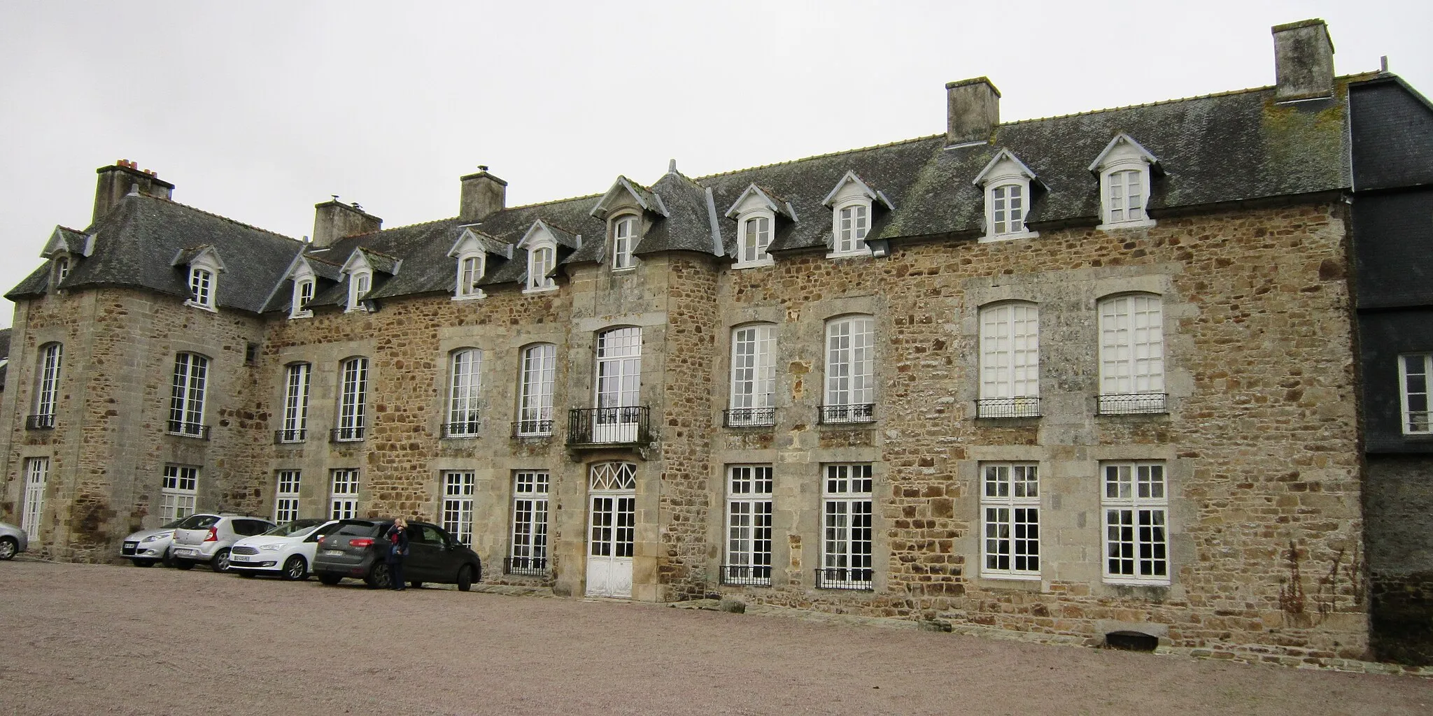 Photo showing: Plouagat ː château de la Ville-Chevalier ː la façade sud.