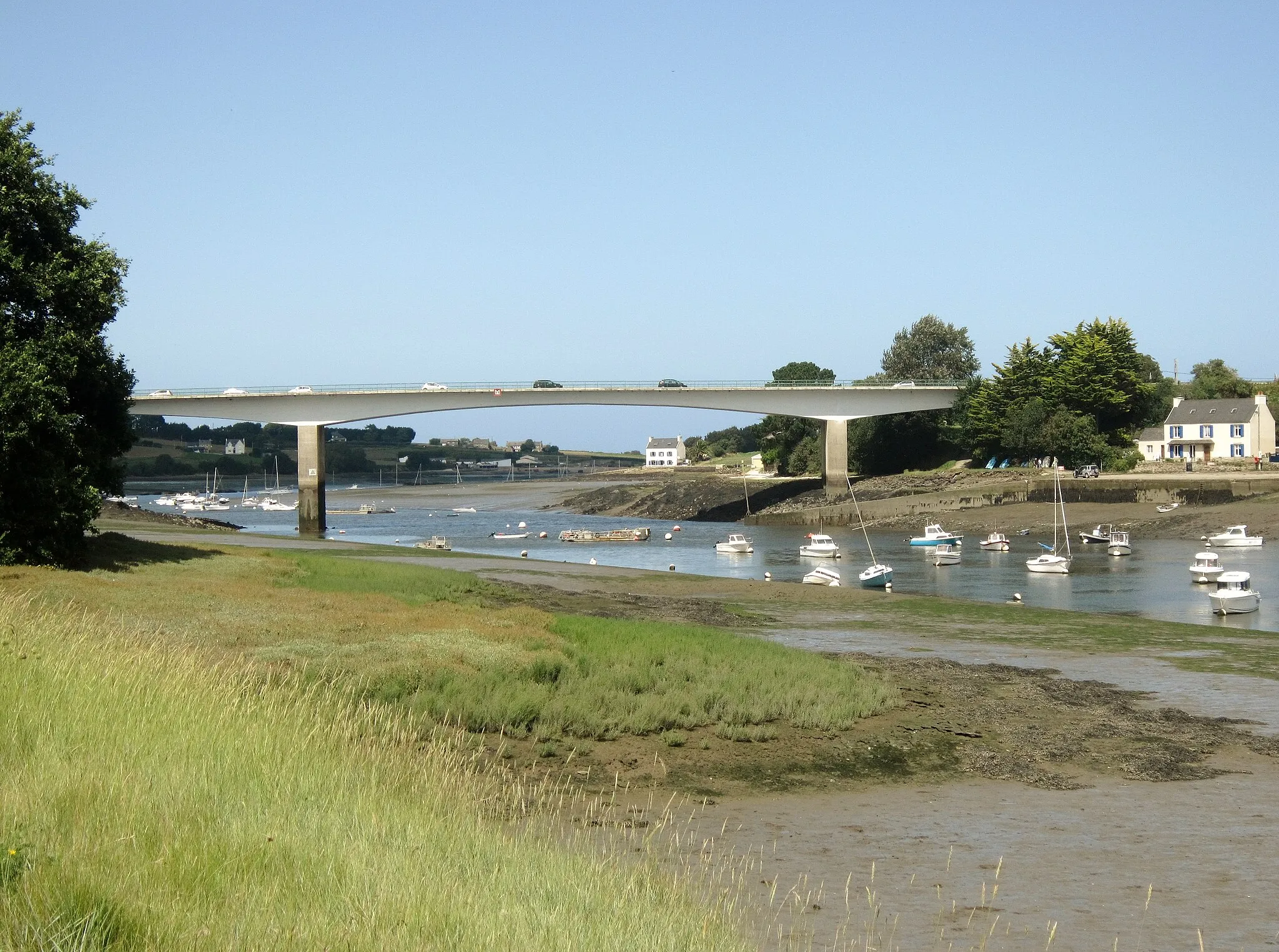 Photo showing: Le pont de la Corde sur l'estuaire de la Penzé vu depuis Milin vor en Plouénan.