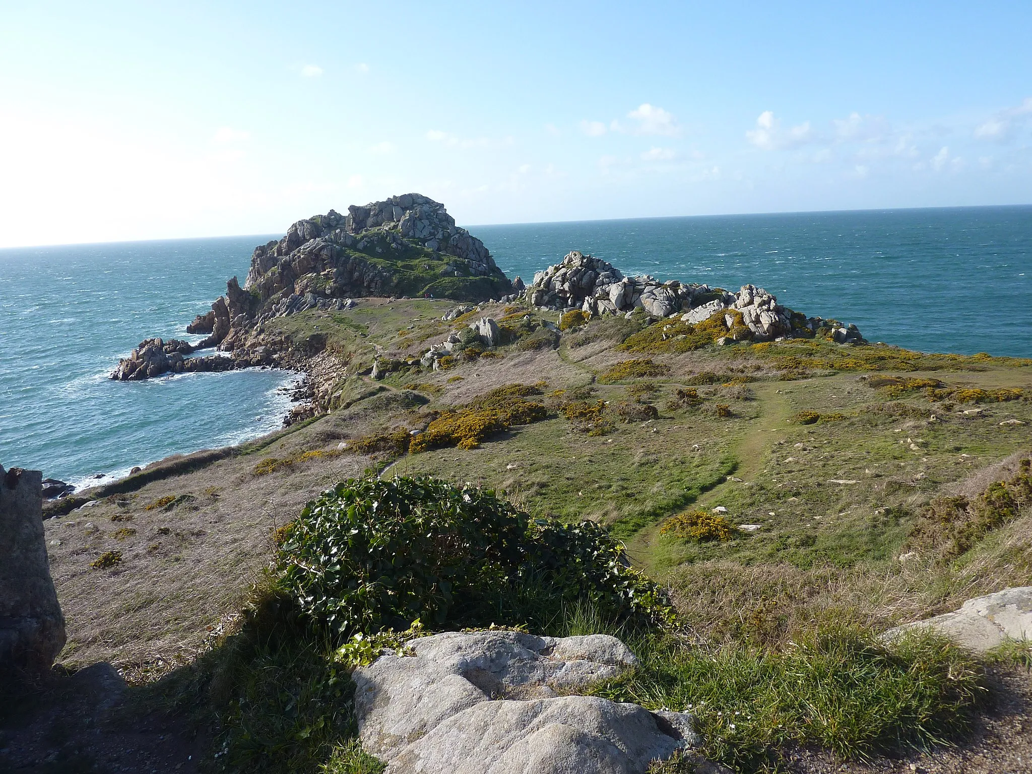 Photo showing: Plougasnou : la Pointe de Primel-Trégastel