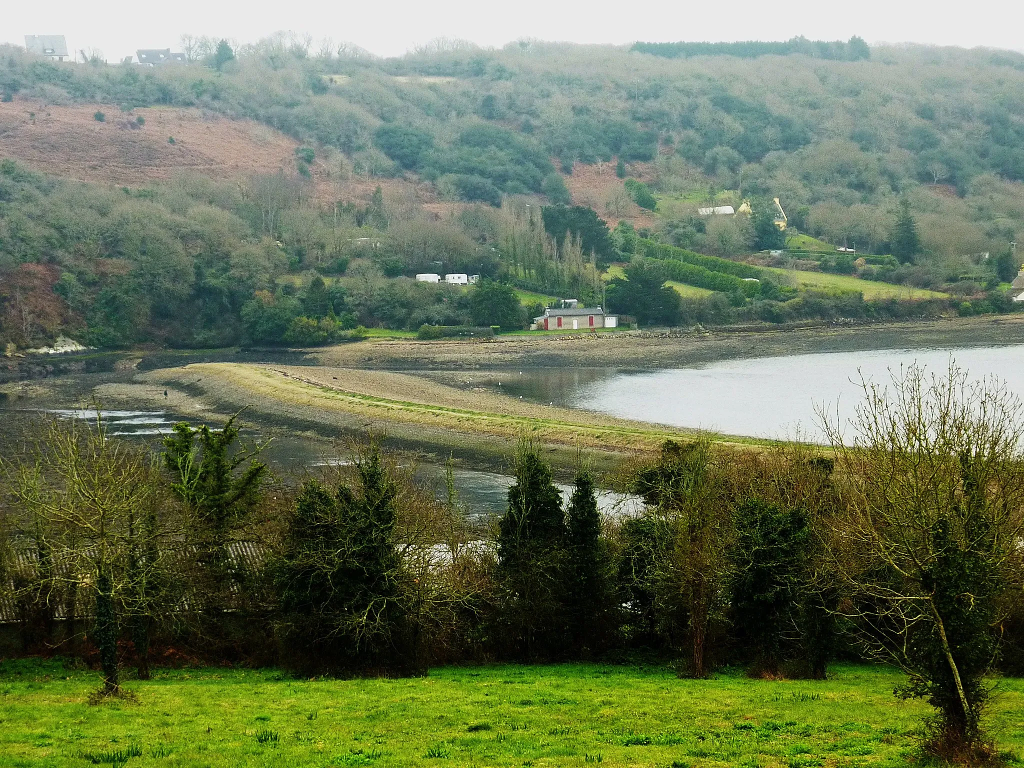 Photo showing: Plougastel-Daoulas : le poulier de l'anse de Lauberlac'h