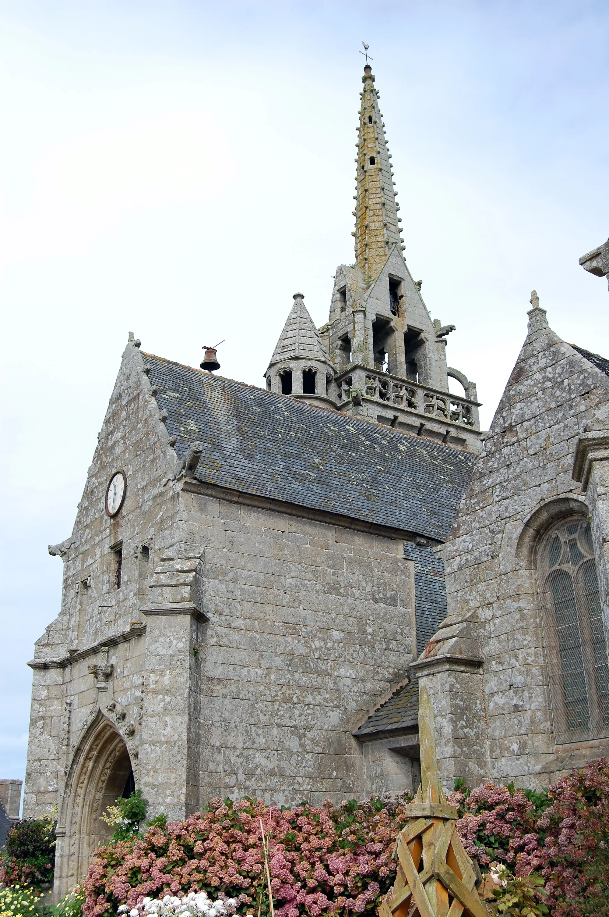 Photo showing: Église de Ploumilliau, France.