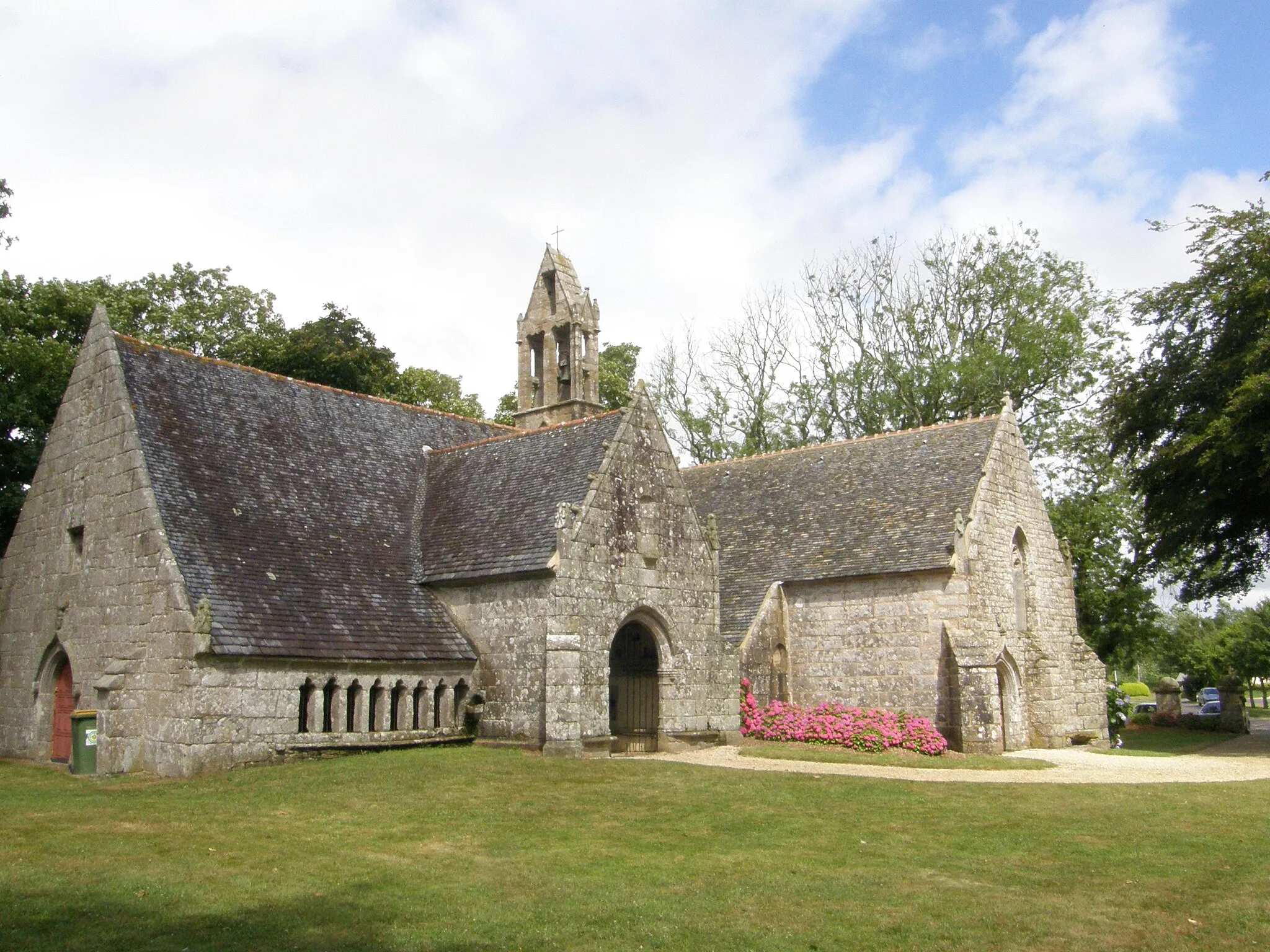 Photo showing: La chapelle de Saint Jaoua à PLOUVIEN.