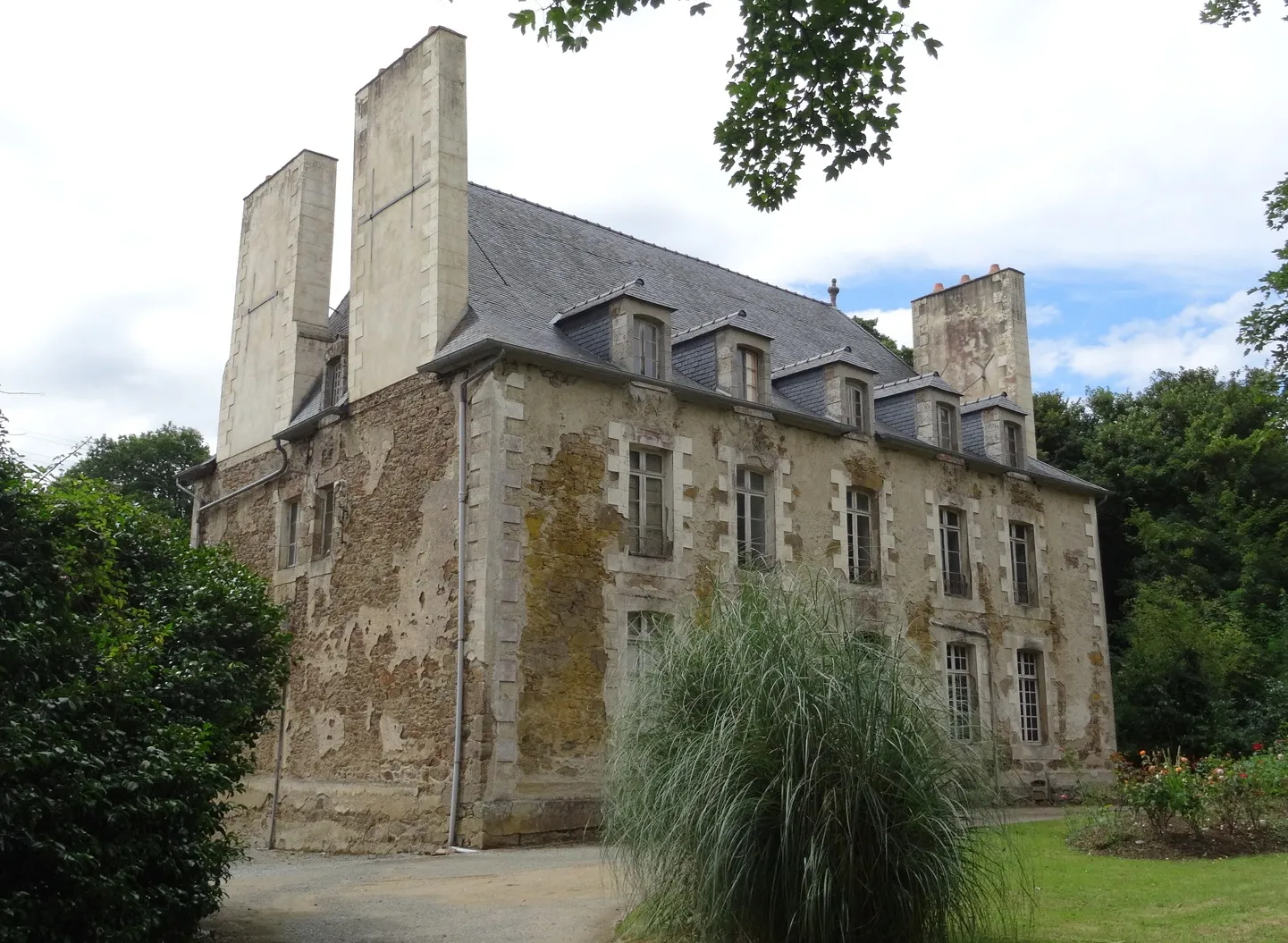 Photo showing: Le château de Monchoix à  Pluduno. (Côtes-d'Armor, région Bretagne).