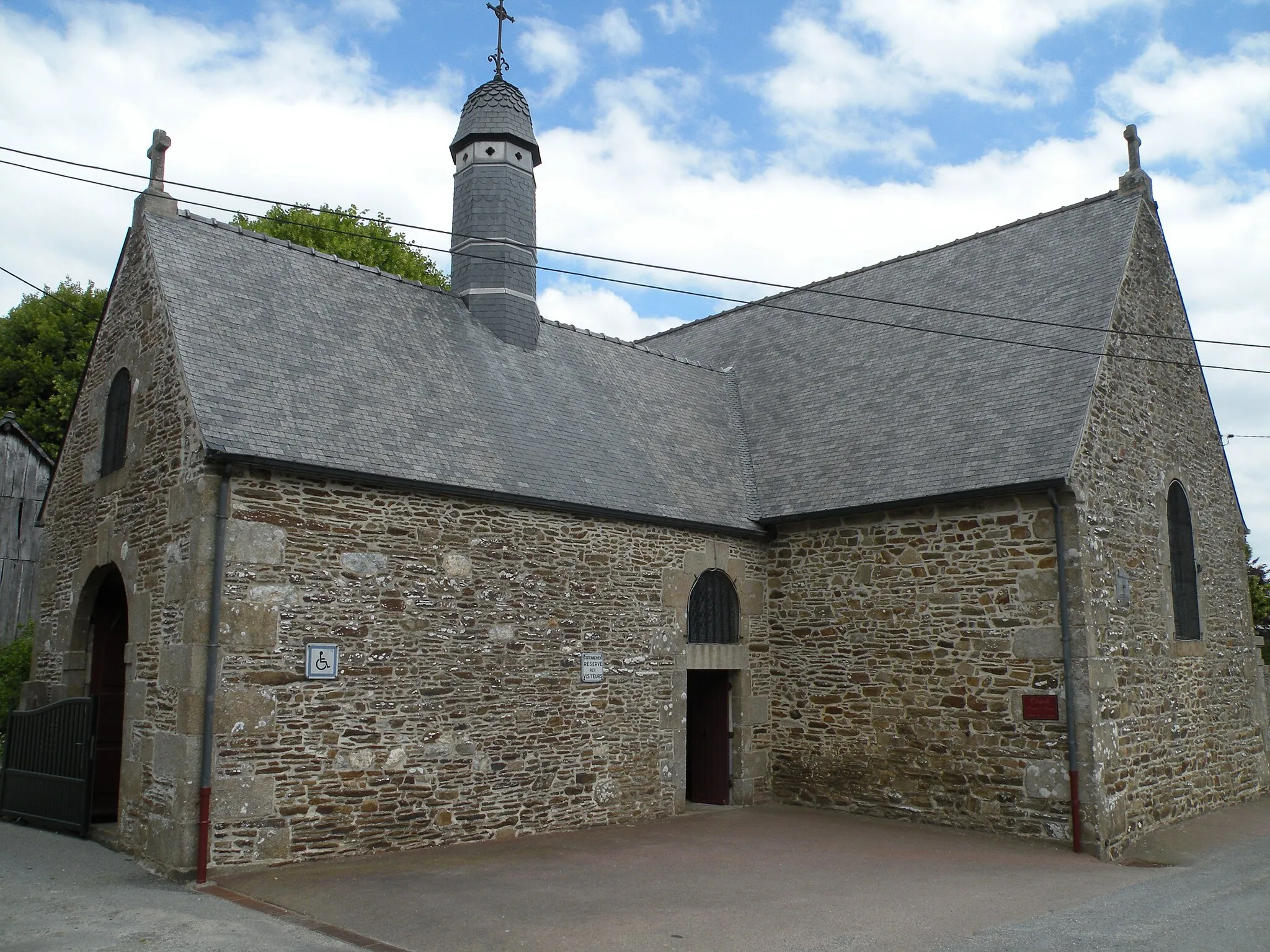 Photo showing: Saint-Anne chapel of Romagné.
