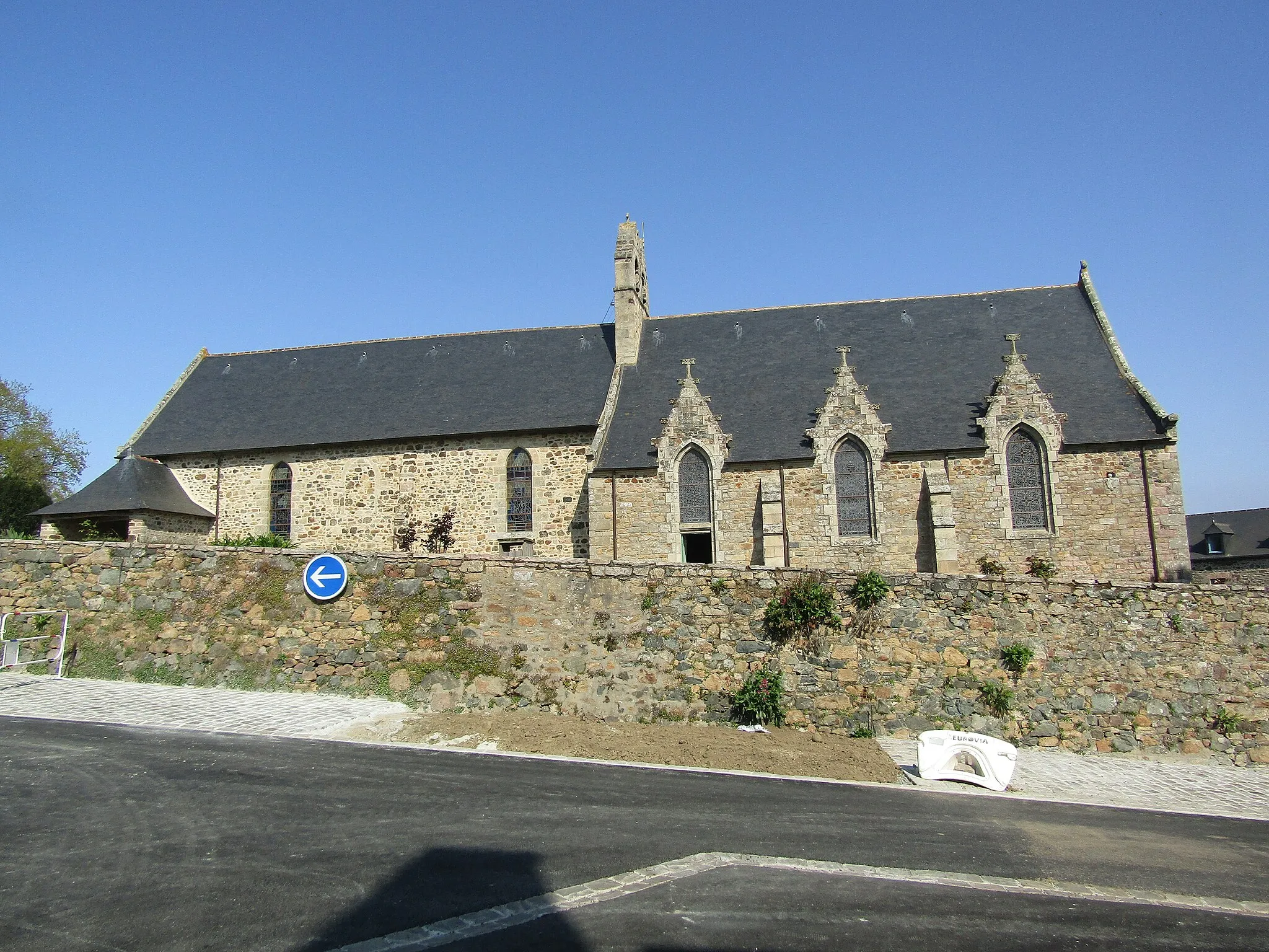 Photo showing: Saint-Alban's church (Côtes-d'Armor