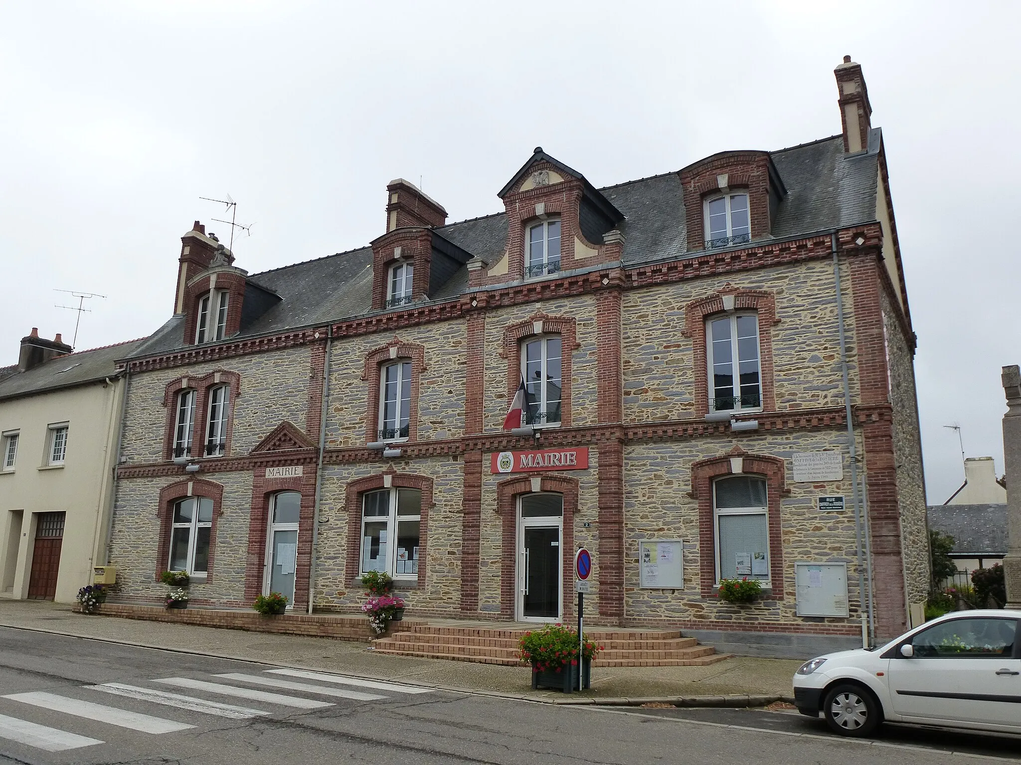 Photo showing: la mairie de sixt-sur-aff