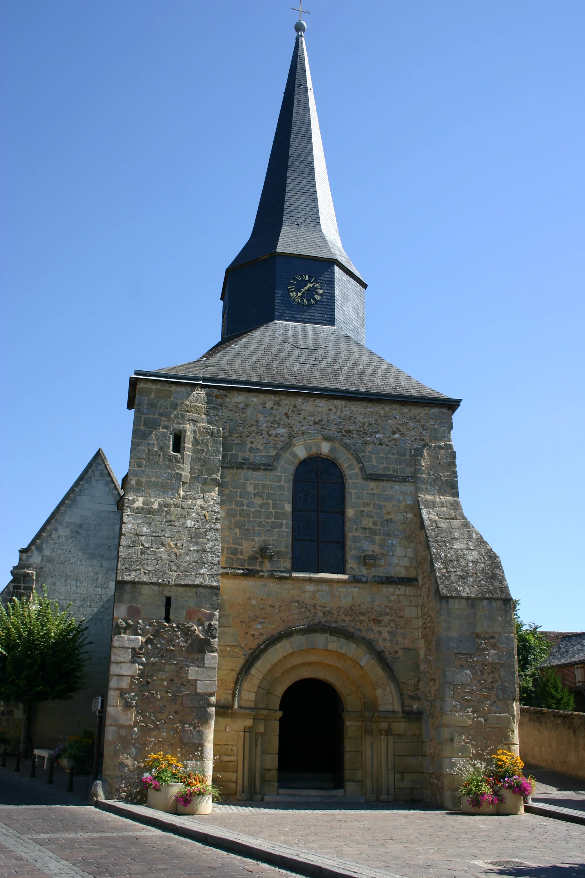 Photo showing: Eglise de fr:Ballan-Miré.
Céréales Killer âº 9 septembre 2005 à 17:53 (CEST)