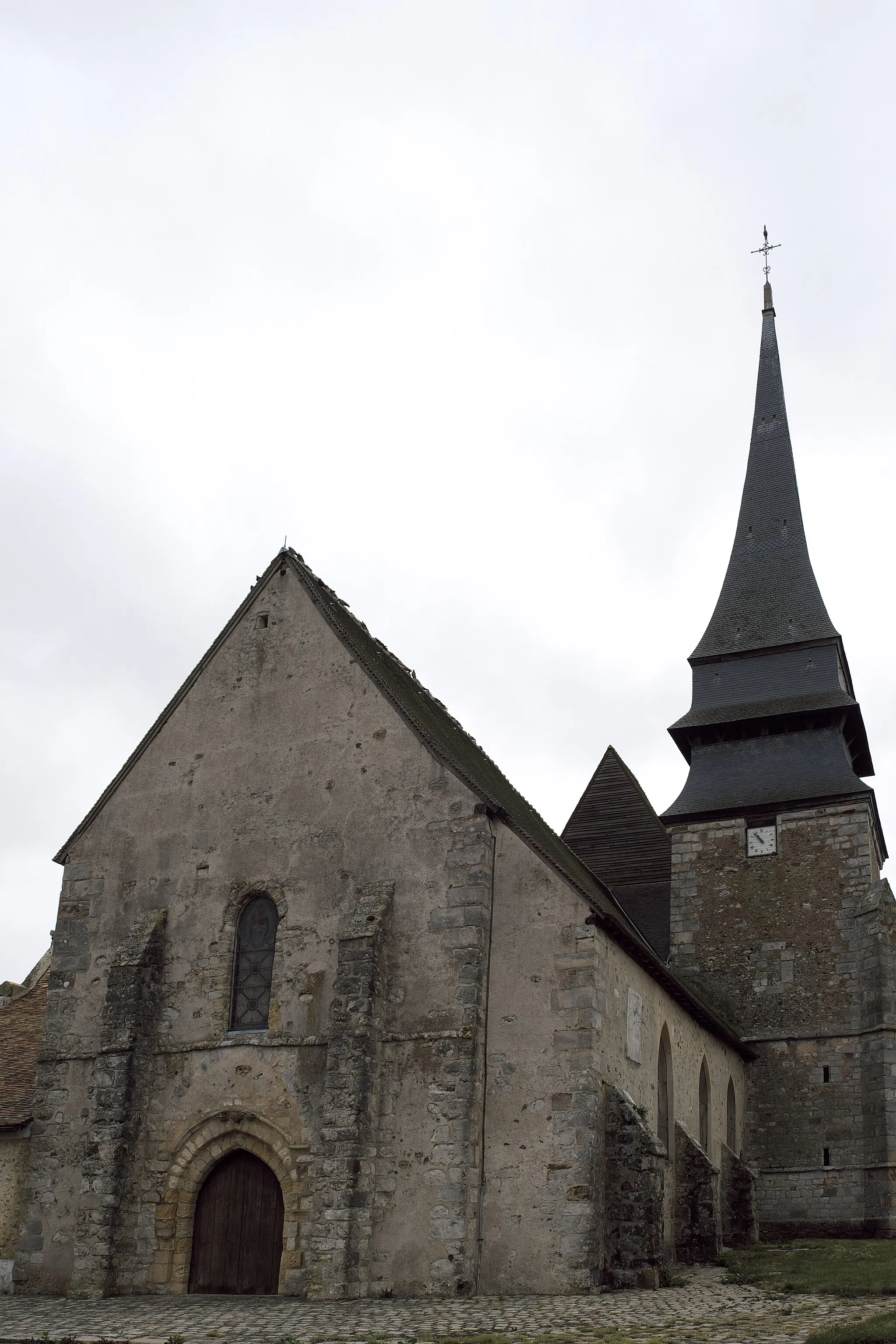 Photo showing: Katholische Pfarrkirche Notre-Dame in Bû im Département Eure-et-Loir (Centre-Val de Loire/Frankreich)