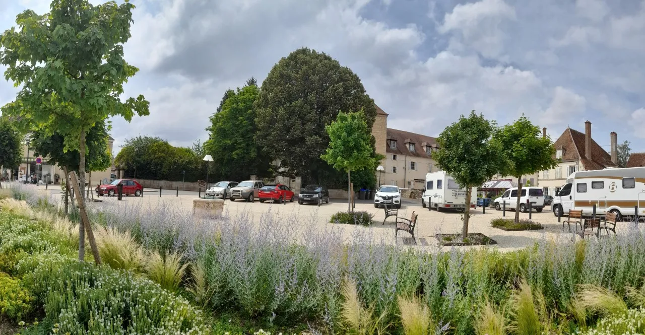 Photo showing: Châteaumeillant, cadre de vie, espaces verts