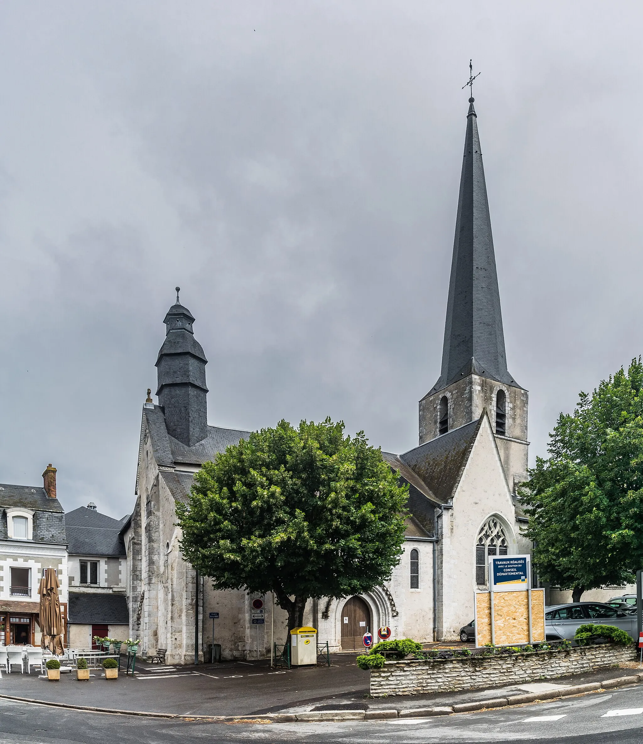 Photo showing: Saint Anianus church of Cour-Cheverny, Loir-et-Cher, France