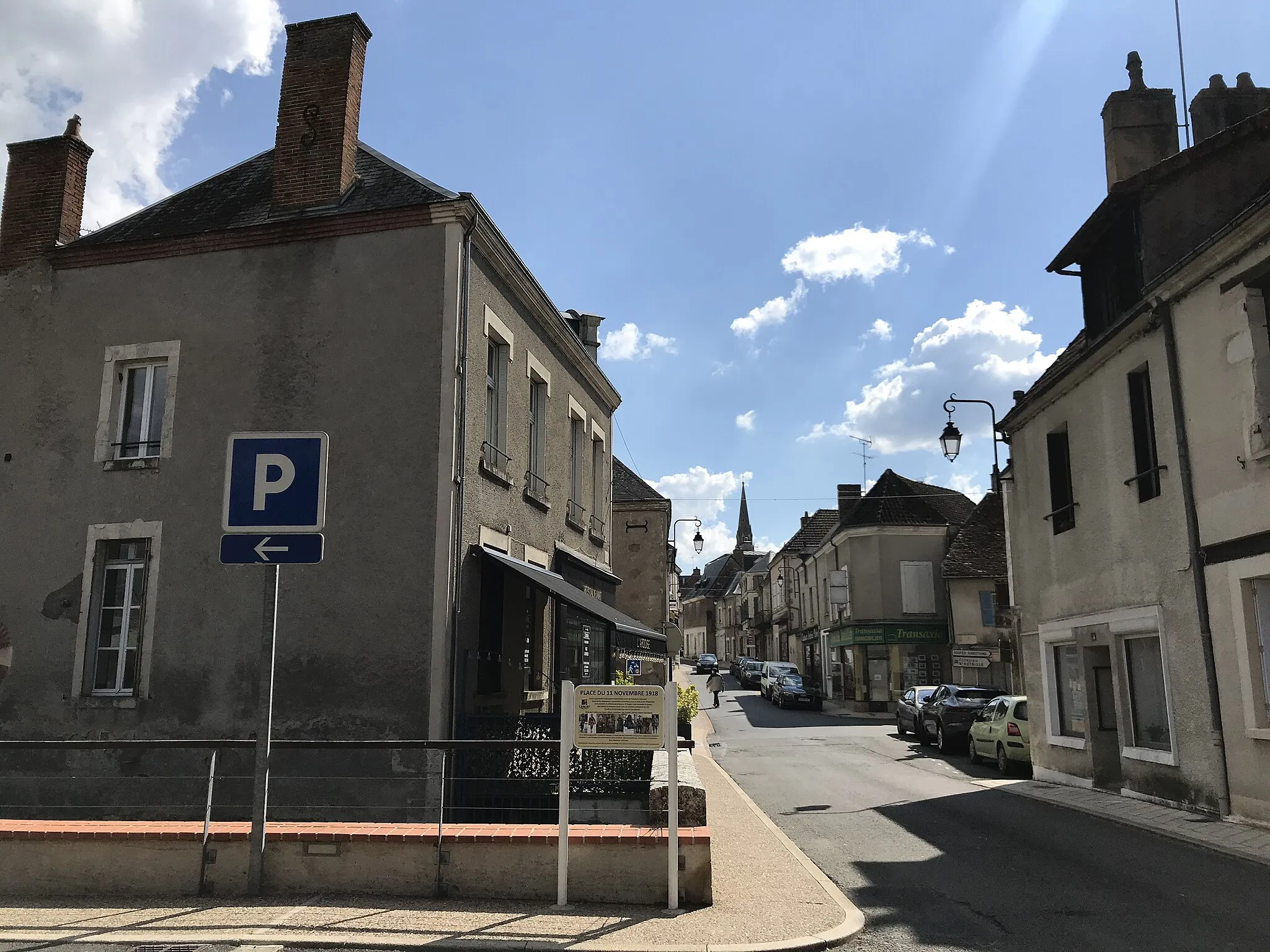 Photo showing: Graçay - rue Basse