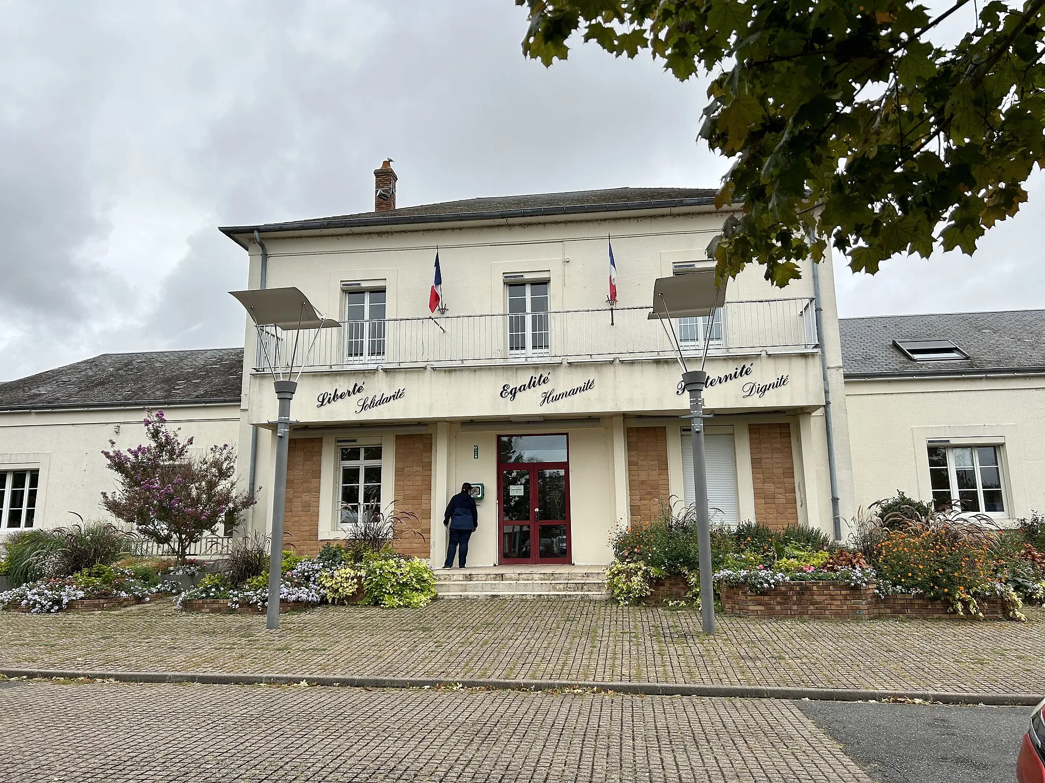 Photo showing: Saint-Germain-du-Puy - mairie