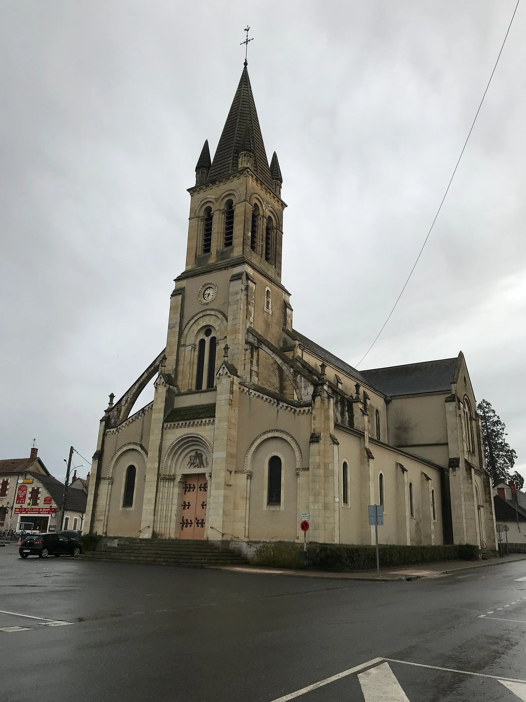 Photo showing: L'église à Sancoins