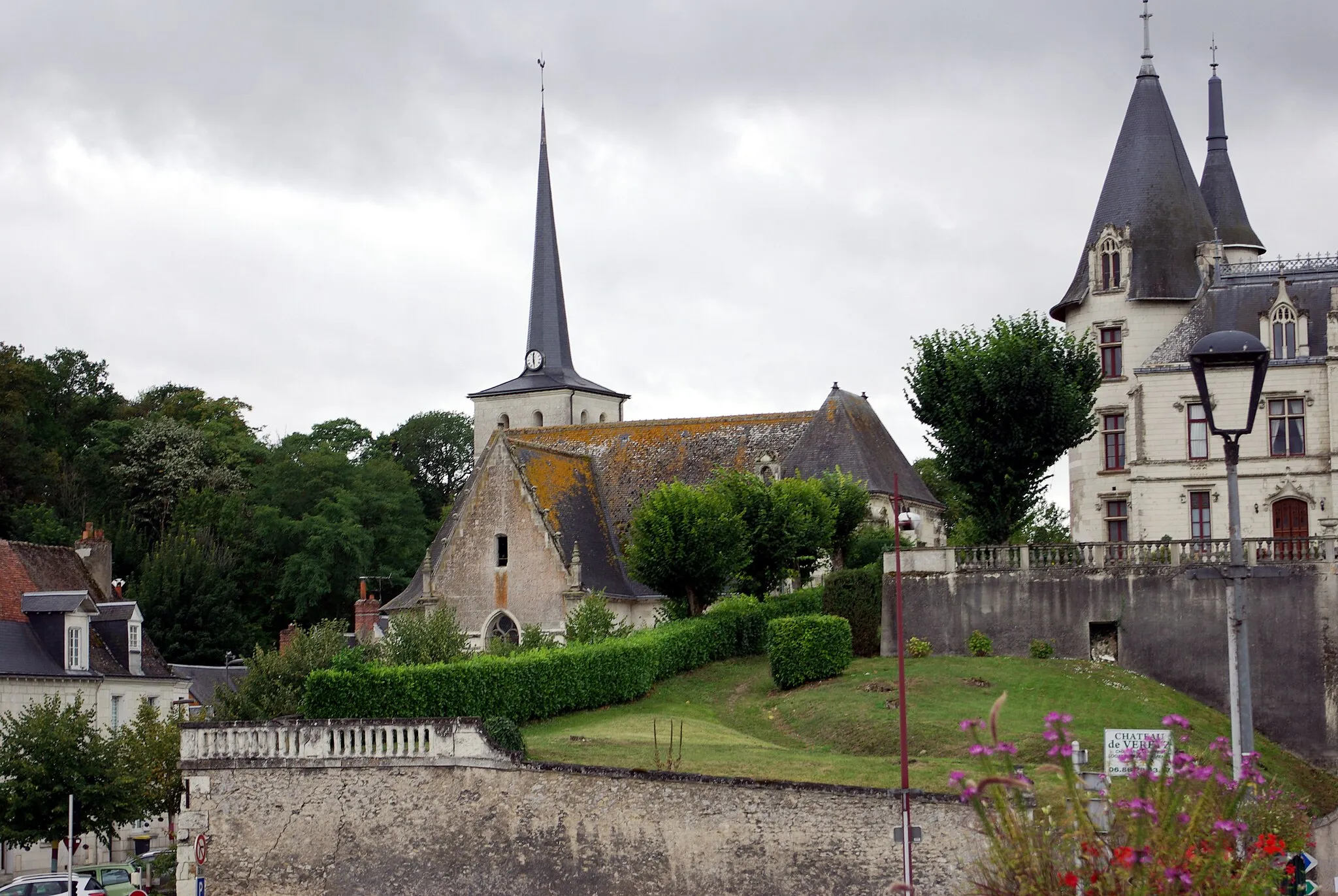 Photo showing: This building is inscrit au titre des monuments historiques de la France. It is indexed in the base Mérimée, a database of architectural heritage maintained by the French Ministry of Culture, under the reference PA00098275 .