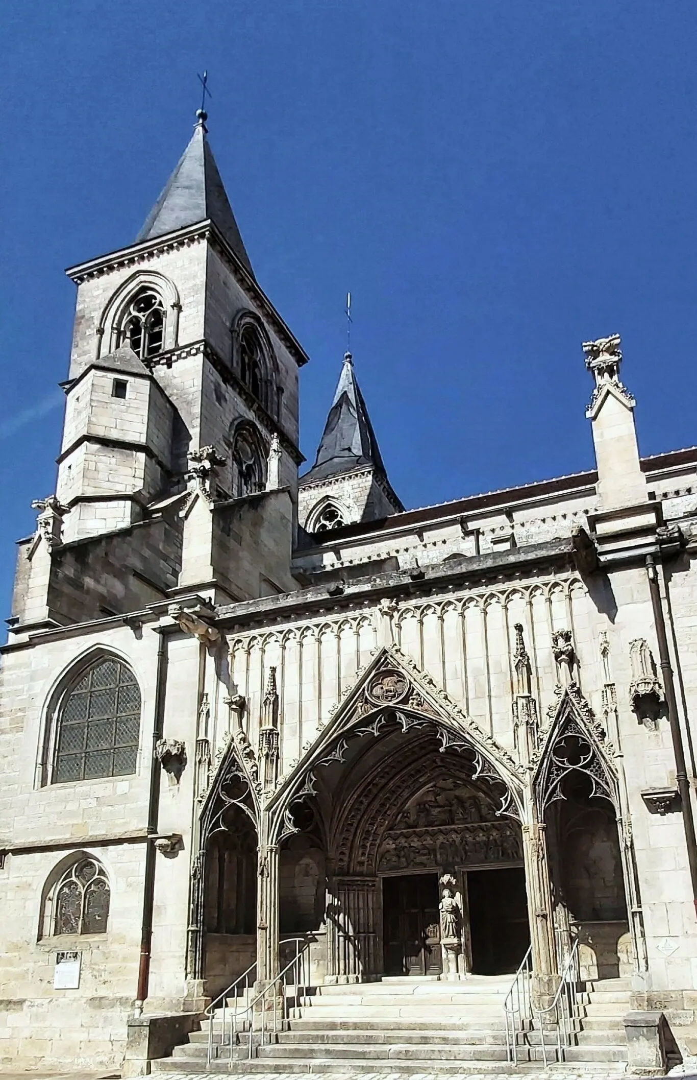 Photo showing: Chaumont ( 52 ) la Basilique St Jean-Baptiste