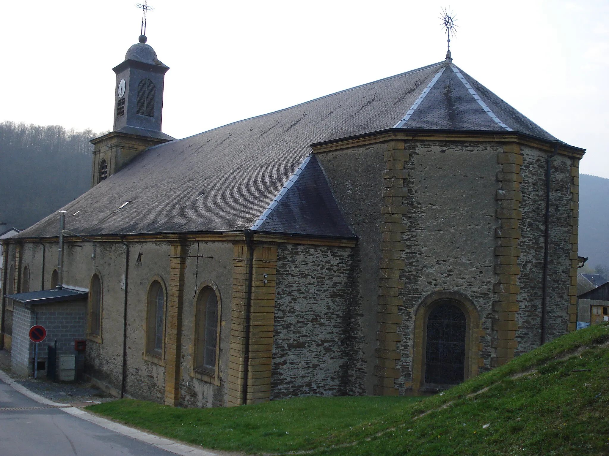 Photo showing: Les Hautes-Rivières (Ardennes) église, chevet