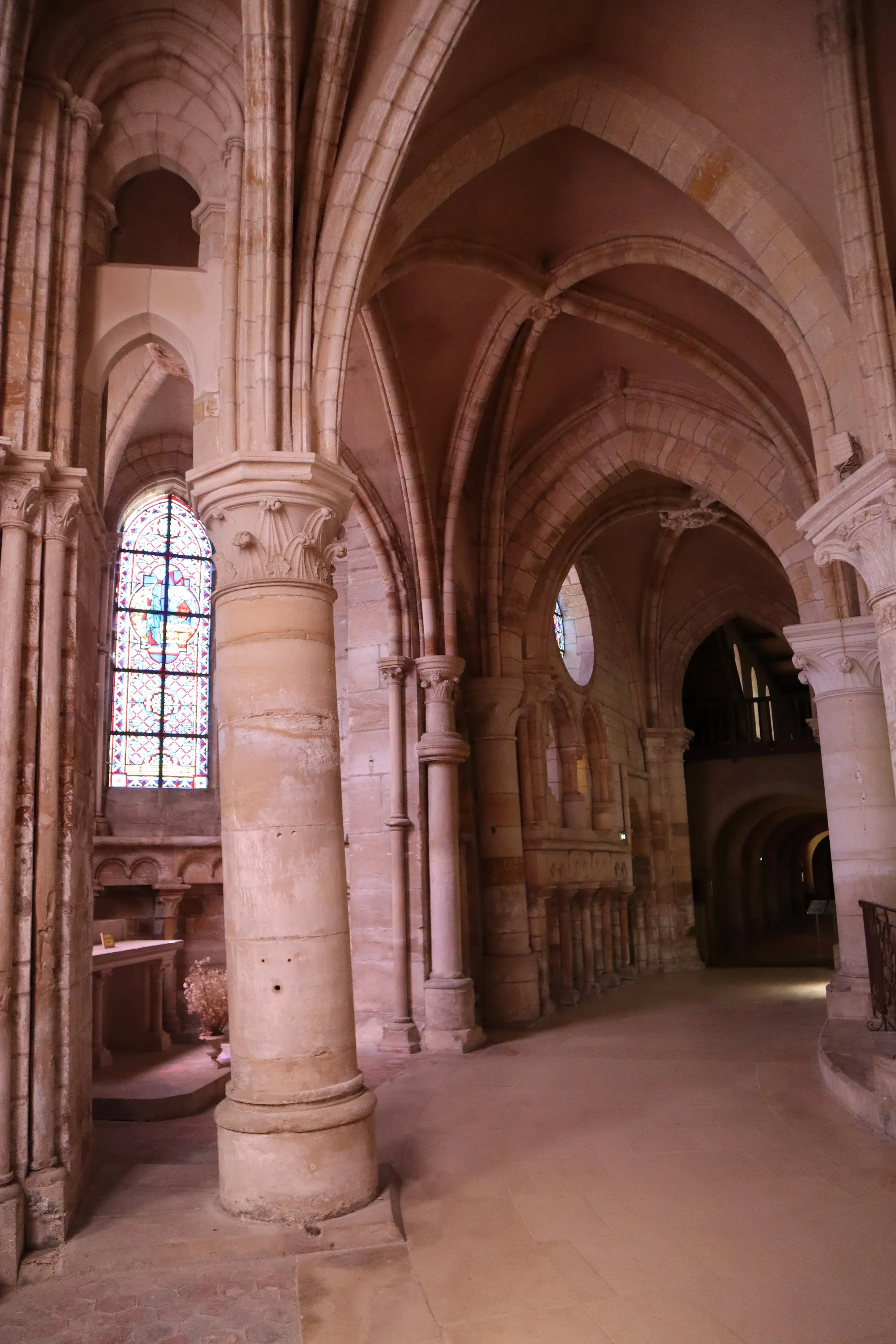 Photo showing: Intérieur de l'abbatiale Saint-Pierre-et-Saint-Paul à Montier-en-Der (52).