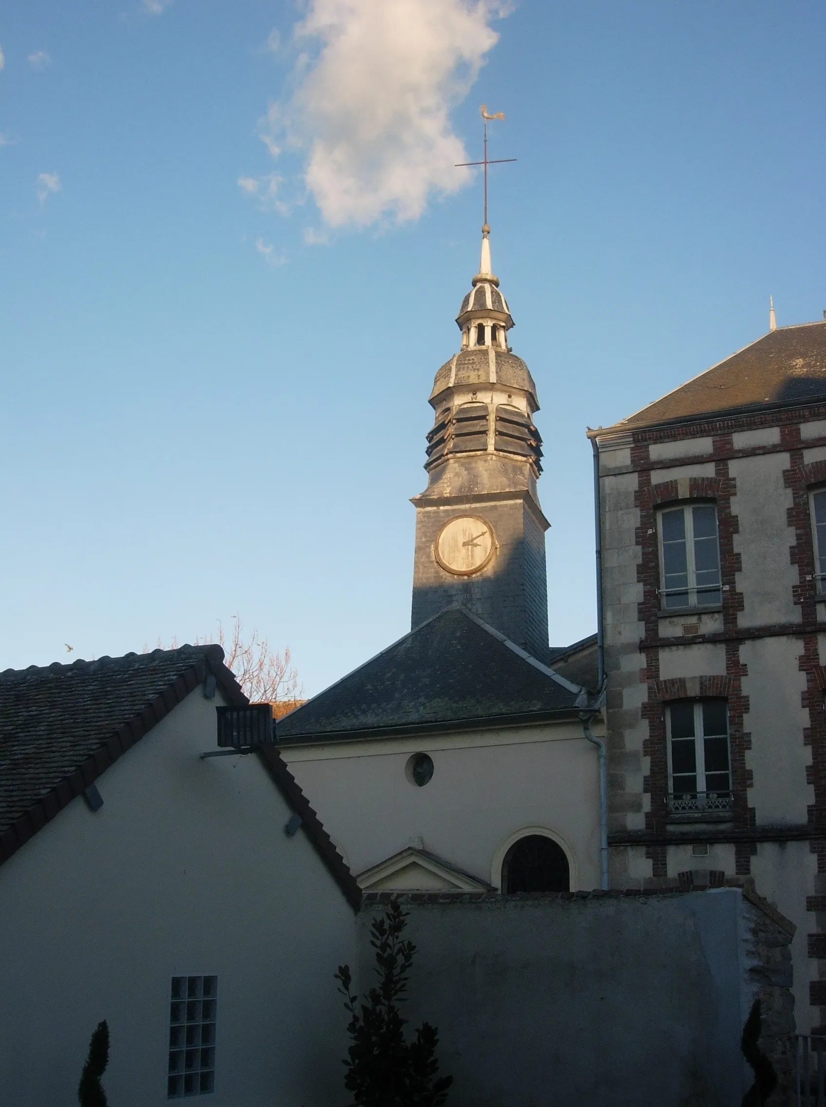 Photo showing: This building is indexed in the base Mérimée, a database of architectural heritage maintained by the French Ministry of Culture, under the reference PA00078170 .