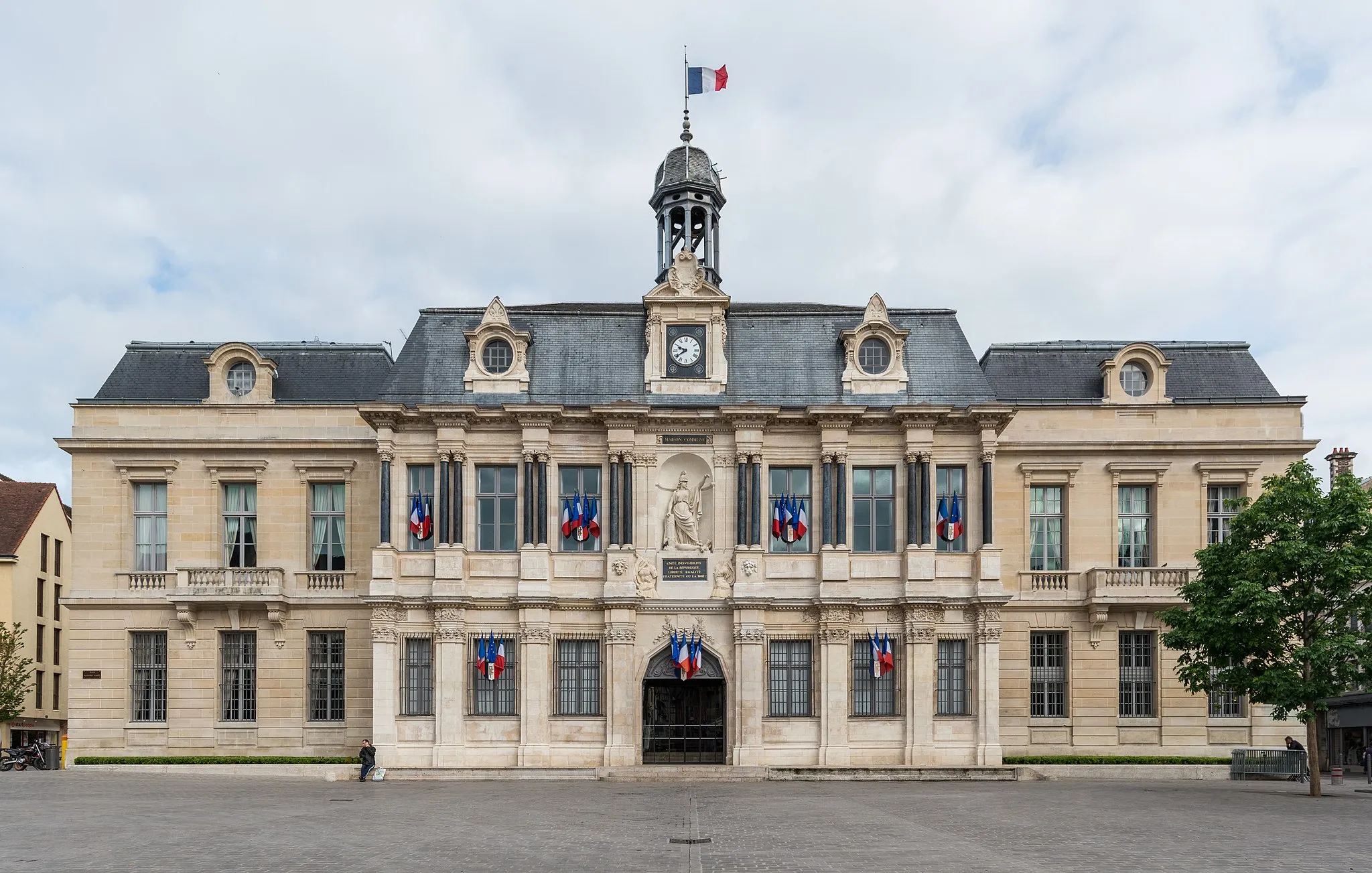 Photo showing: The City Hall of Troyes